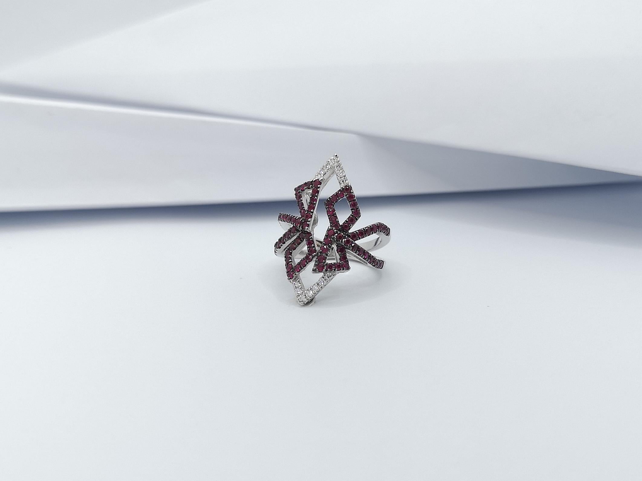 Rubin mit Diamantring in 18 Karat Weißgold gefasst im Angebot 9