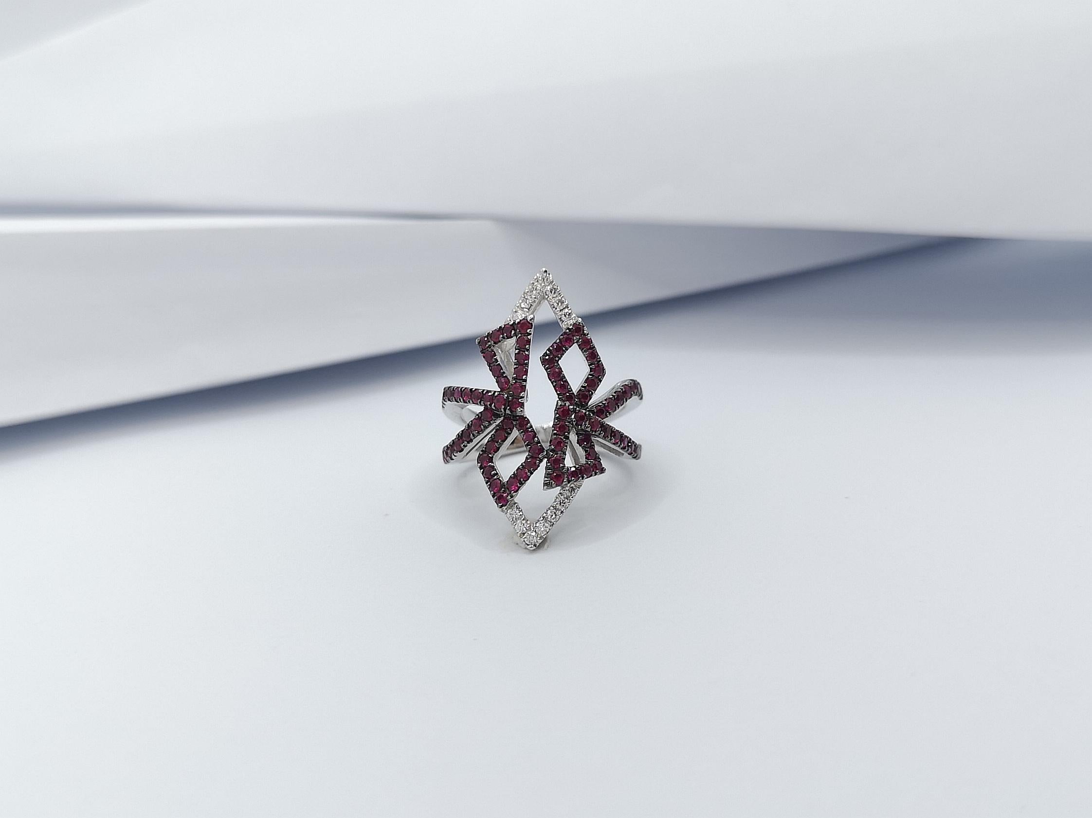 Rubin mit Diamantring in 18 Karat Weißgold gefasst im Angebot 10