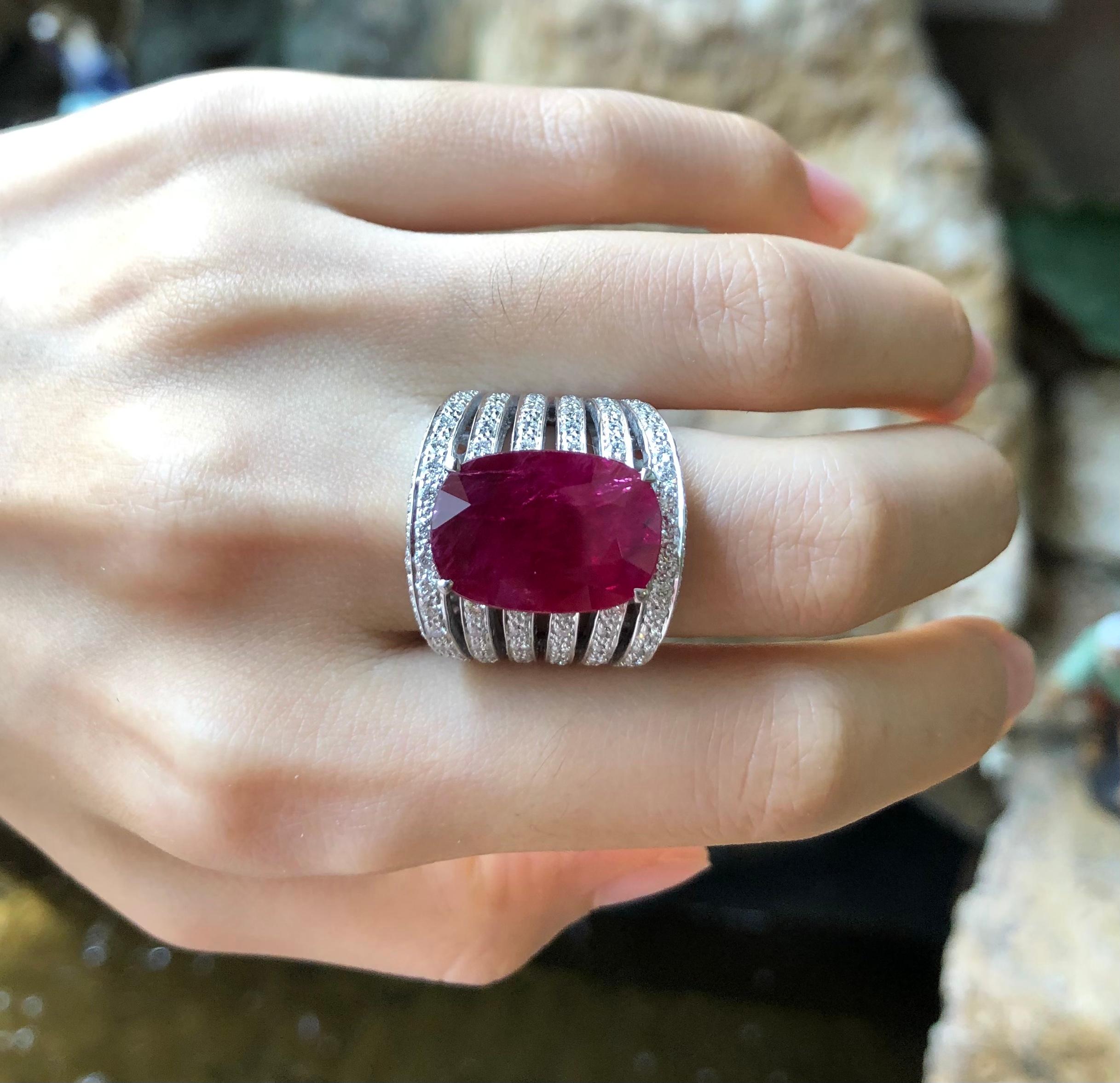 Contemporary Ruby with Diamond Ring set in 18 Karat White Gold Settings For Sale