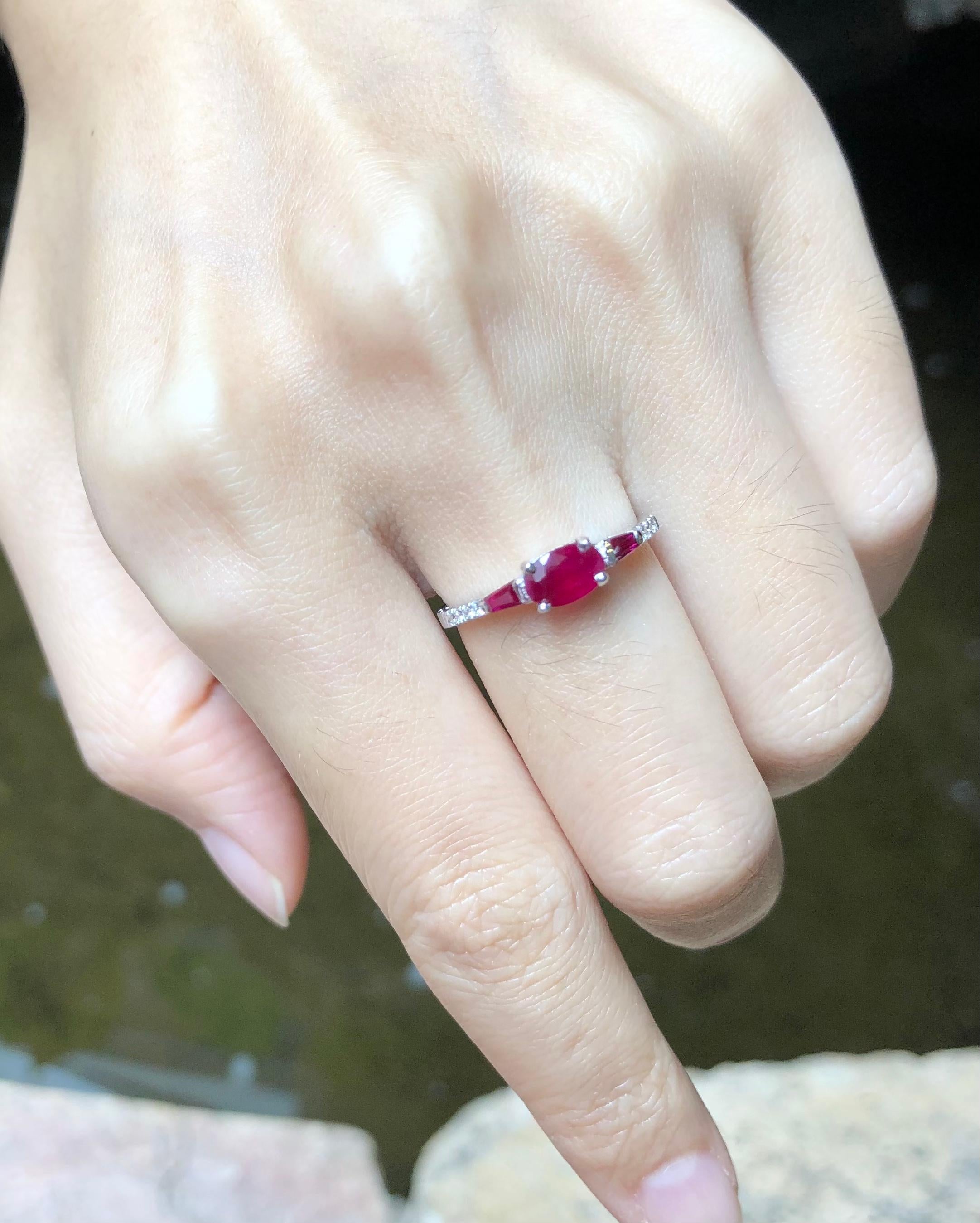 Art Deco Ruby with Diamond Ring Set in 18 Karat White Gold Settings For Sale
