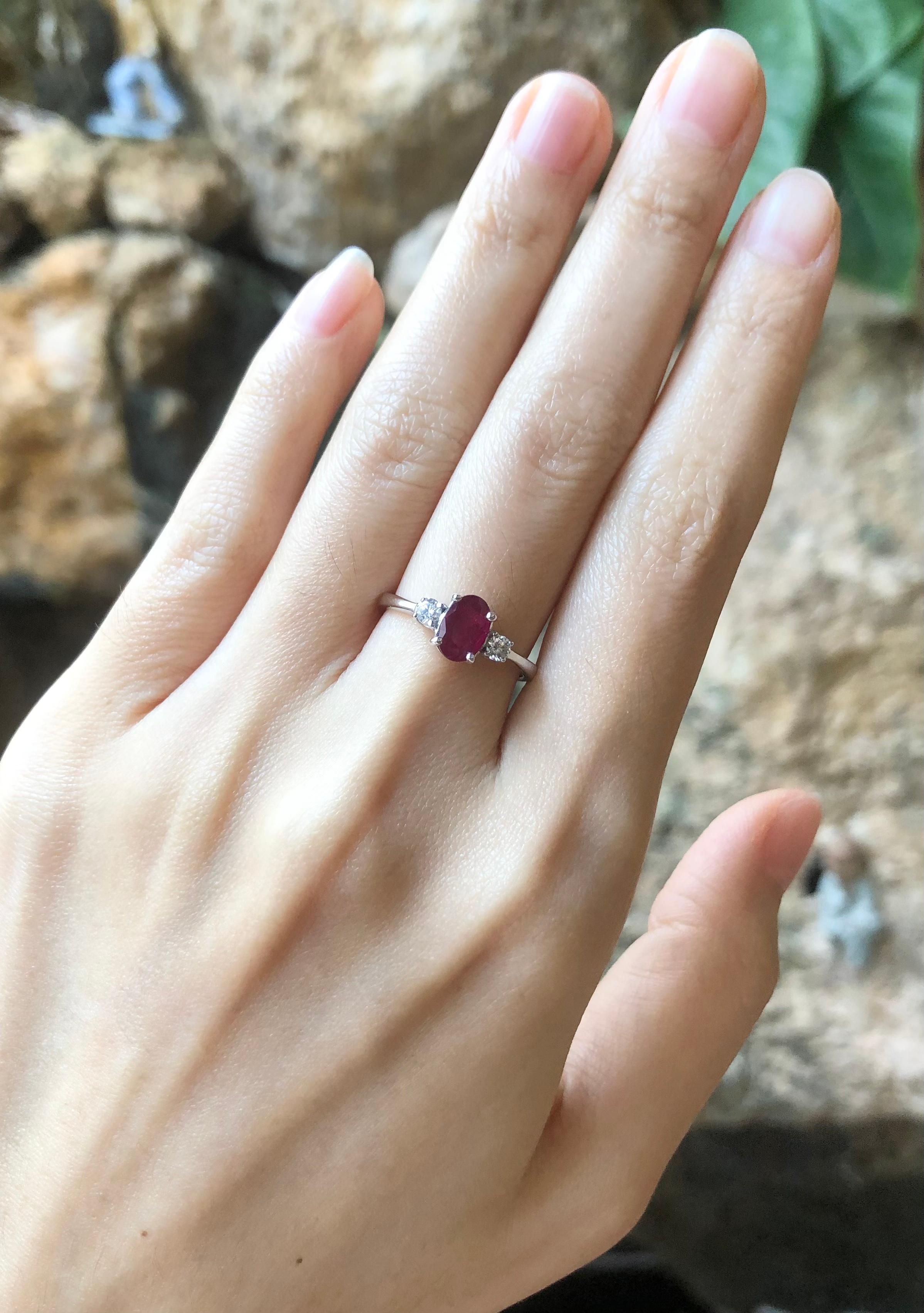 Contemporary Ruby with Diamond Ring Set in 18 Karat White Gold Settings For Sale