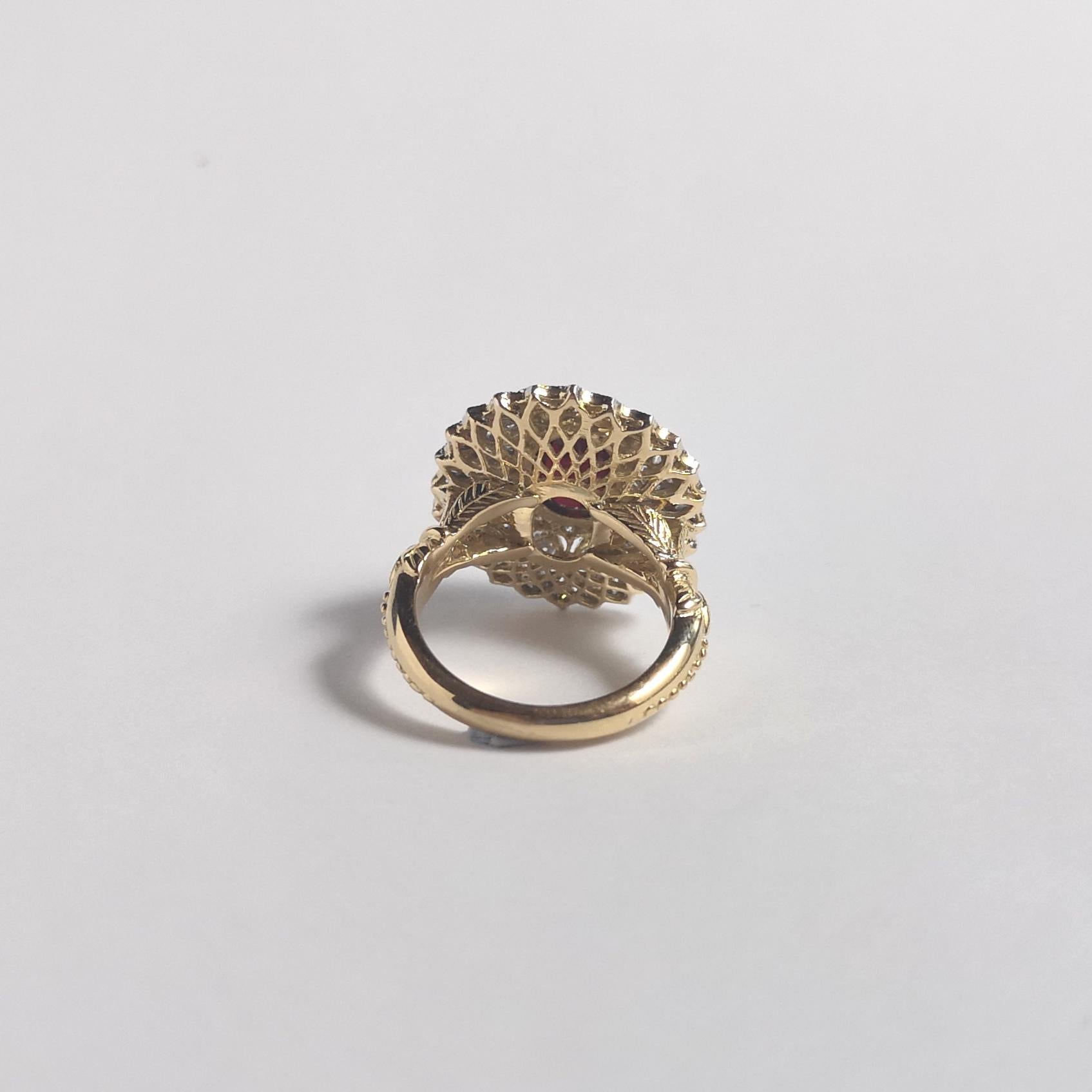 Rubin-Ring mit Diamanten in 18 Karat Gold gefasst im Angebot 4