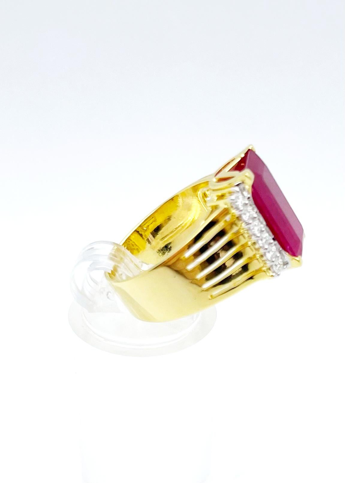 Rubin-Ring mit Diamanten in 18 Karat Gold gefasst im Angebot 5