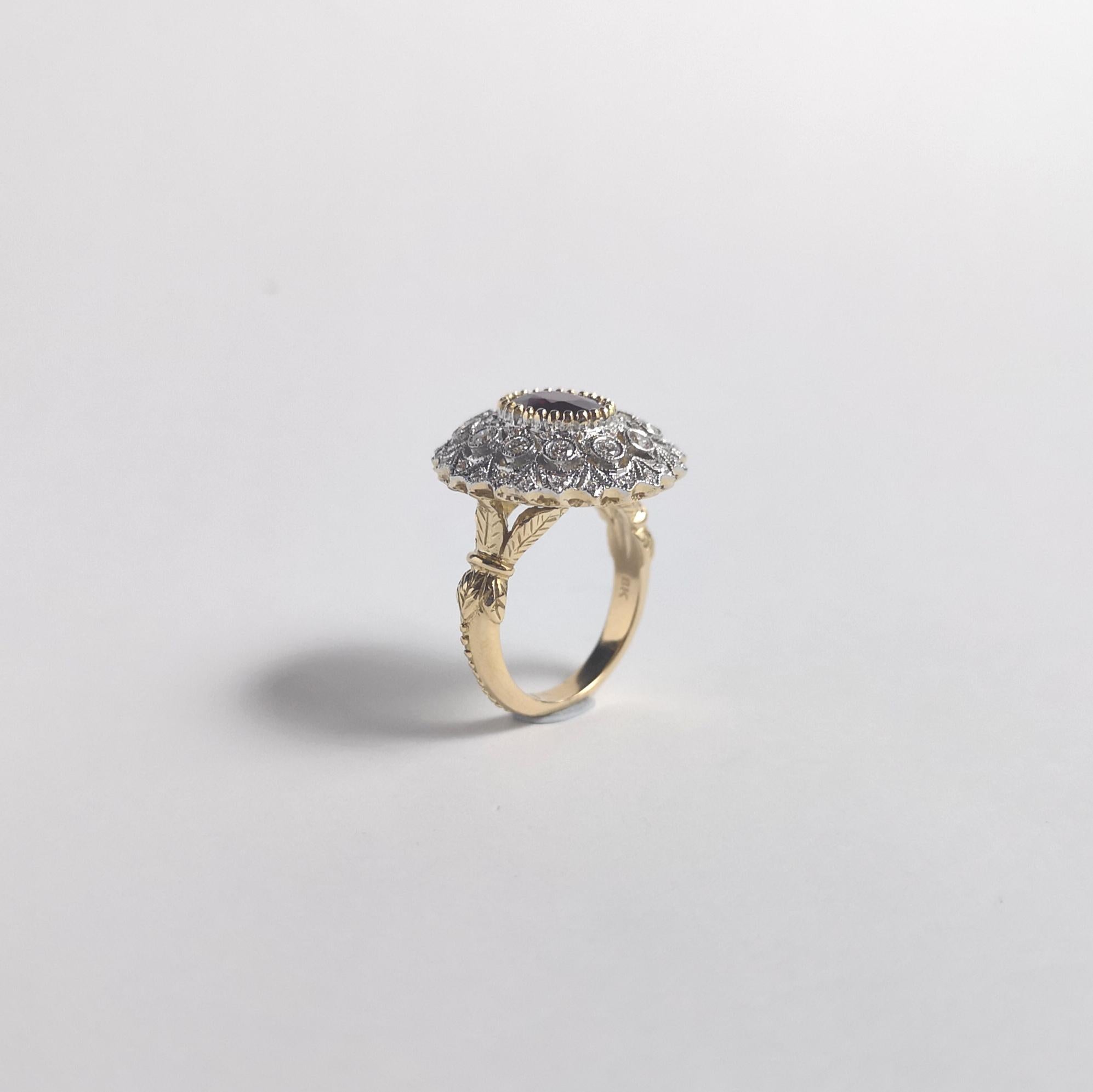 Rubin-Ring mit Diamanten in 18 Karat Gold gefasst im Angebot 5