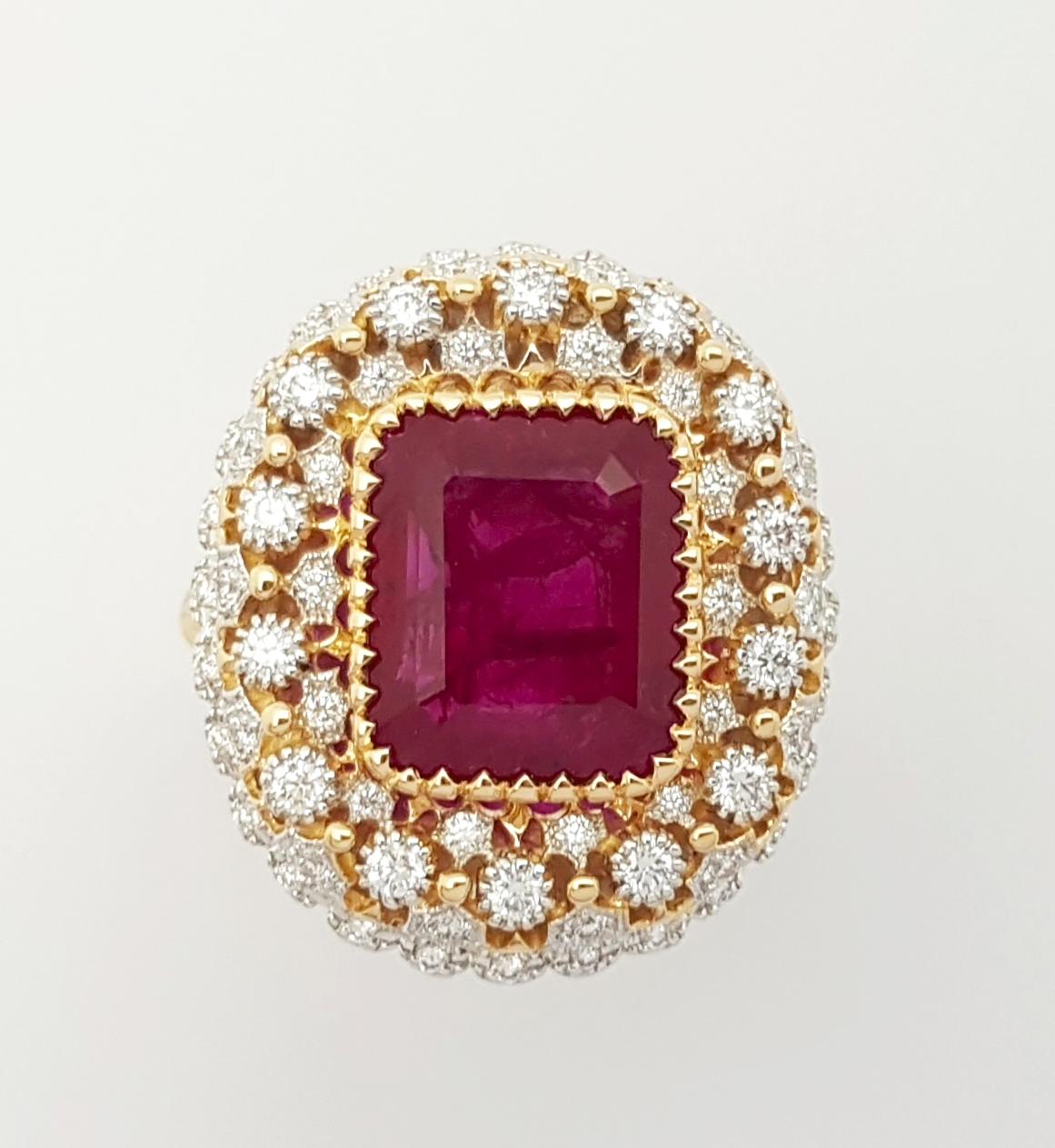 Anillo de rubí con diamantes engastado en oro de 18 quilates en venta 7