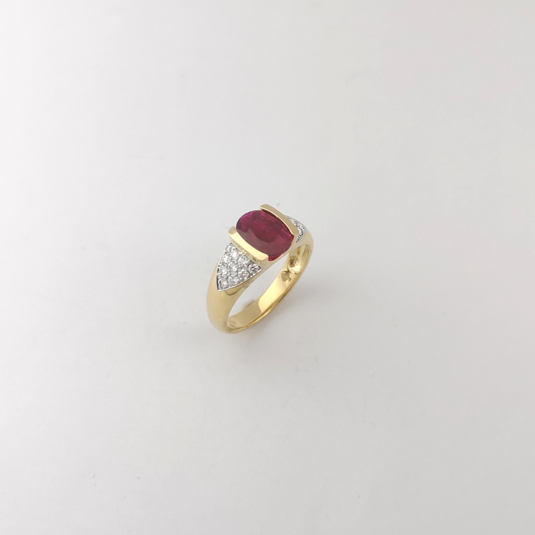 Ruby with Diamond Ring set in 18K Gold Settings For Sale 7