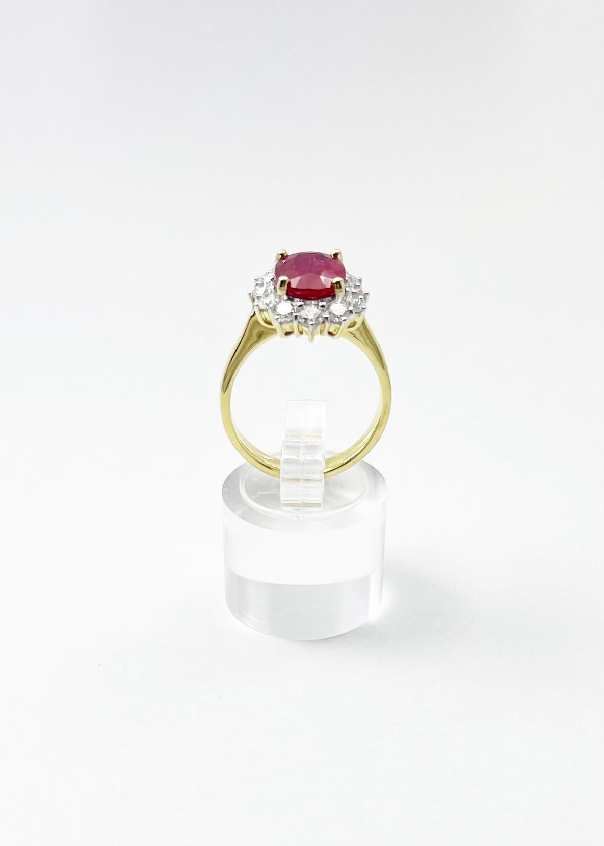 Rubin-Ring mit Diamanten in 18 Karat Gold gefasst im Angebot 7