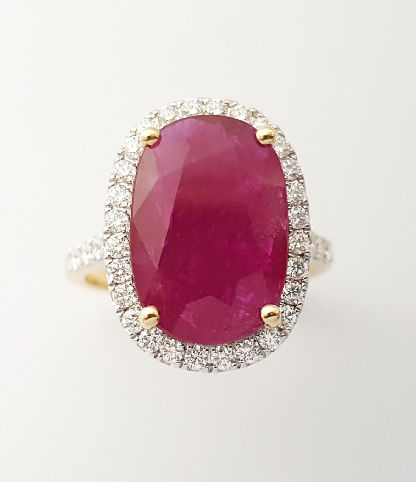 Ruby with Diamond Ring set in 18K Gold Settings For Sale 8