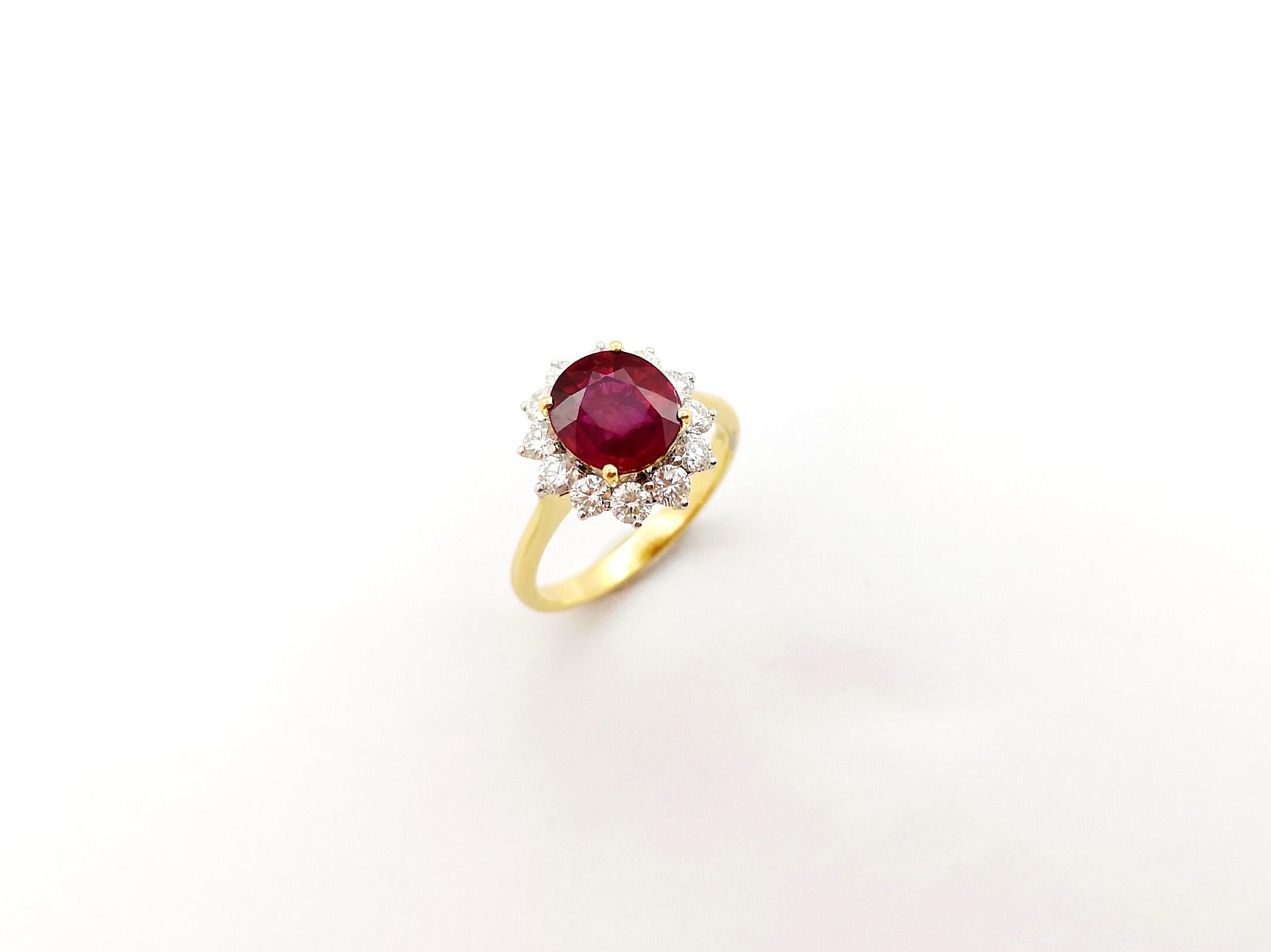Ruby with Diamond Ring set in 18K Gold Settings For Sale 11