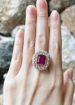 Ruby with Diamond Ring set in 18K Gold Settings