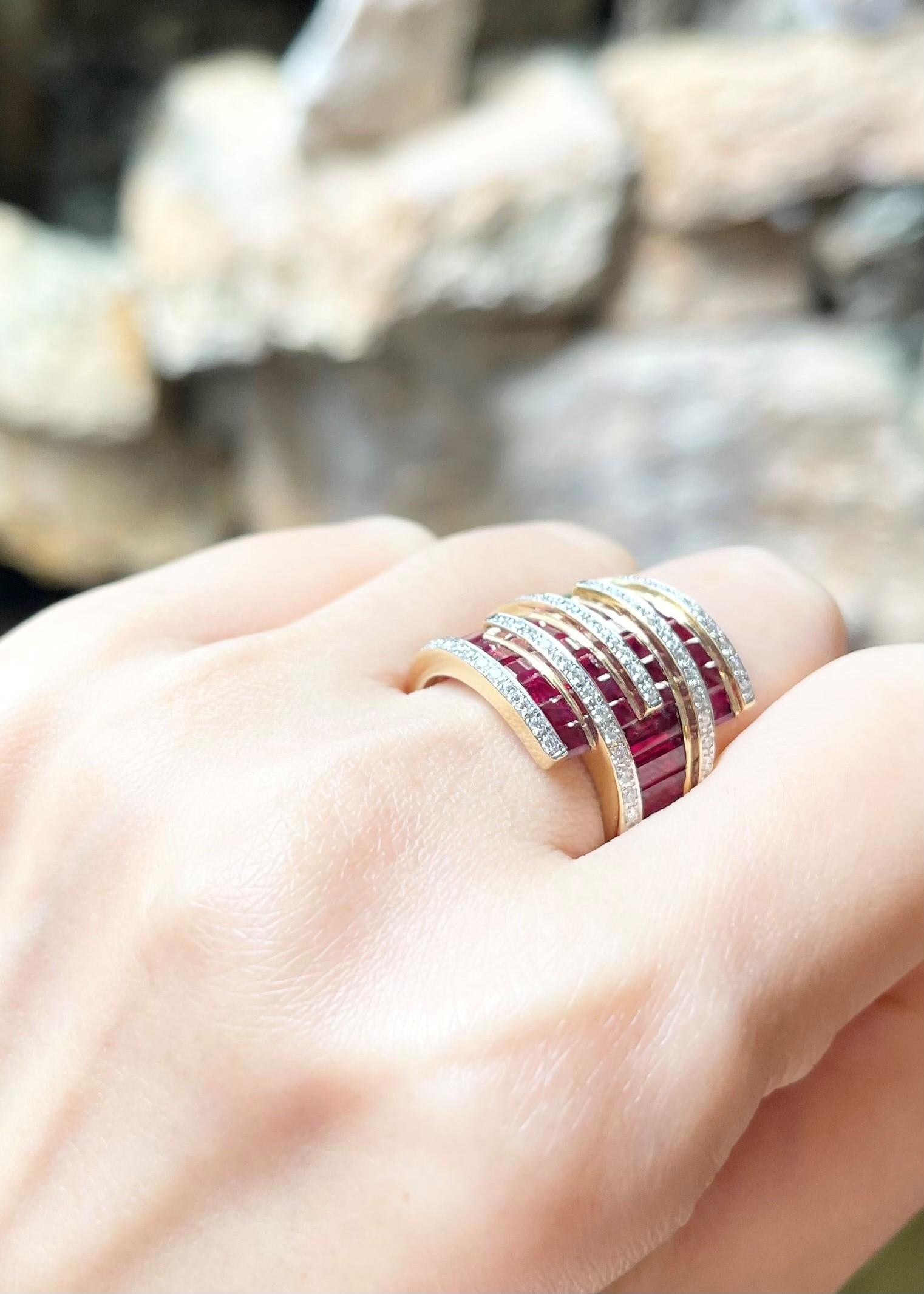 Rubin-Ring mit Diamanten in 18 Karat Gold gefasst (Zeitgenössisch) im Angebot