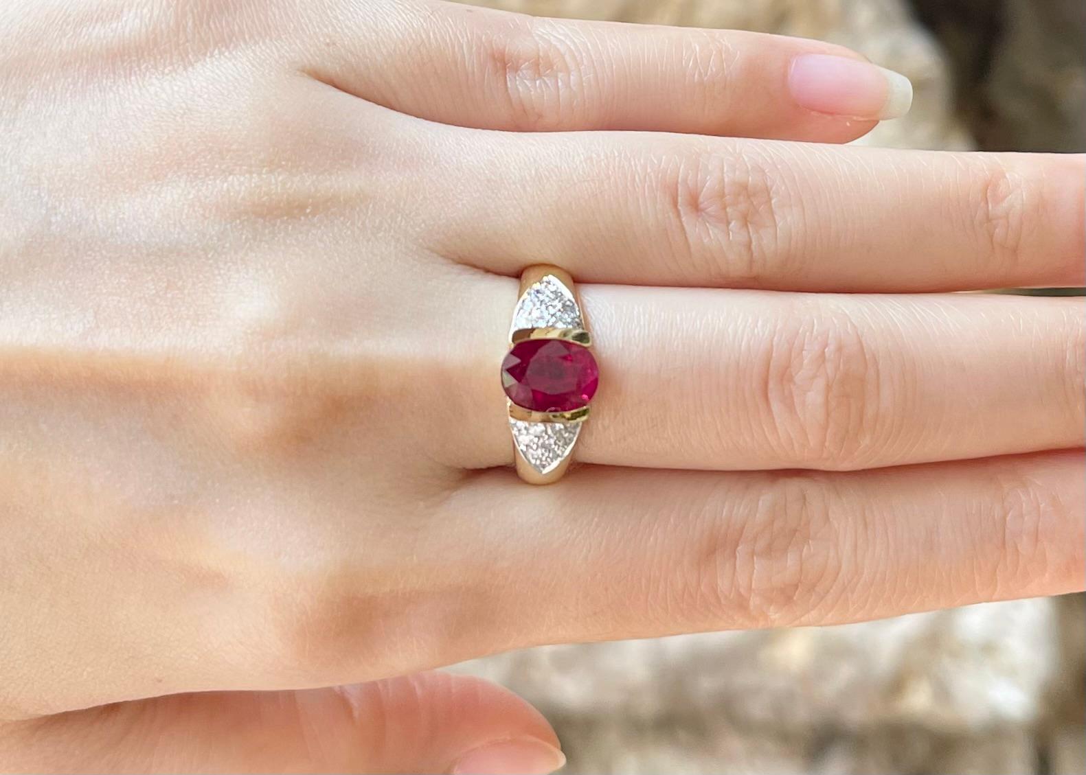 Contemporary Ruby with Diamond Ring set in 18K Gold Settings For Sale