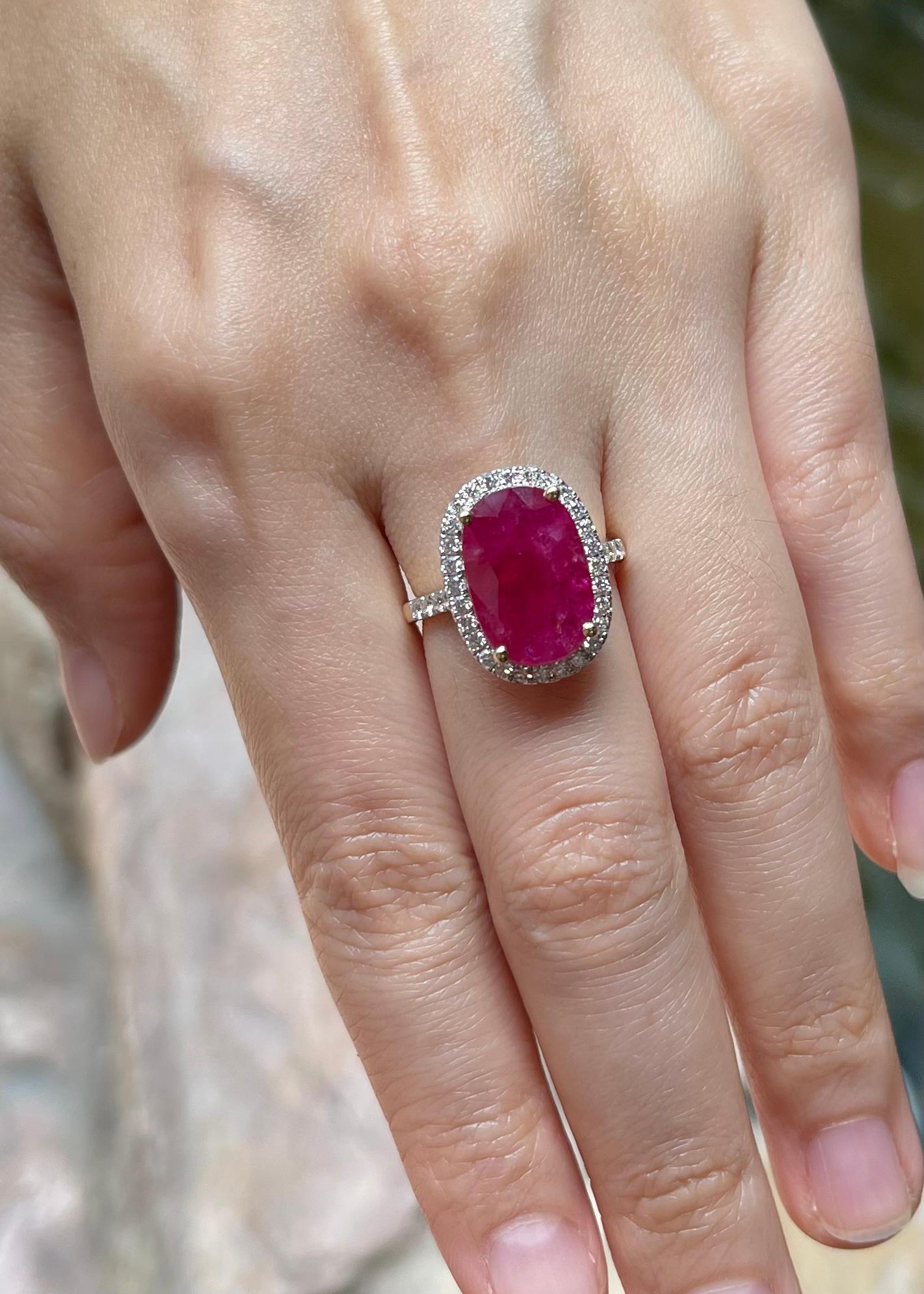 Oval Cut Ruby with Diamond Ring set in 18K Gold Settings For Sale
