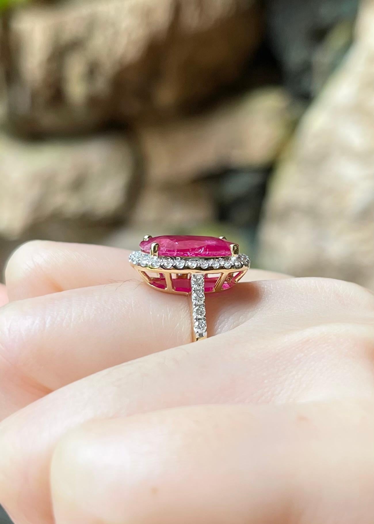 Ruby with Diamond Ring set in 18K Gold Settings For Sale 1