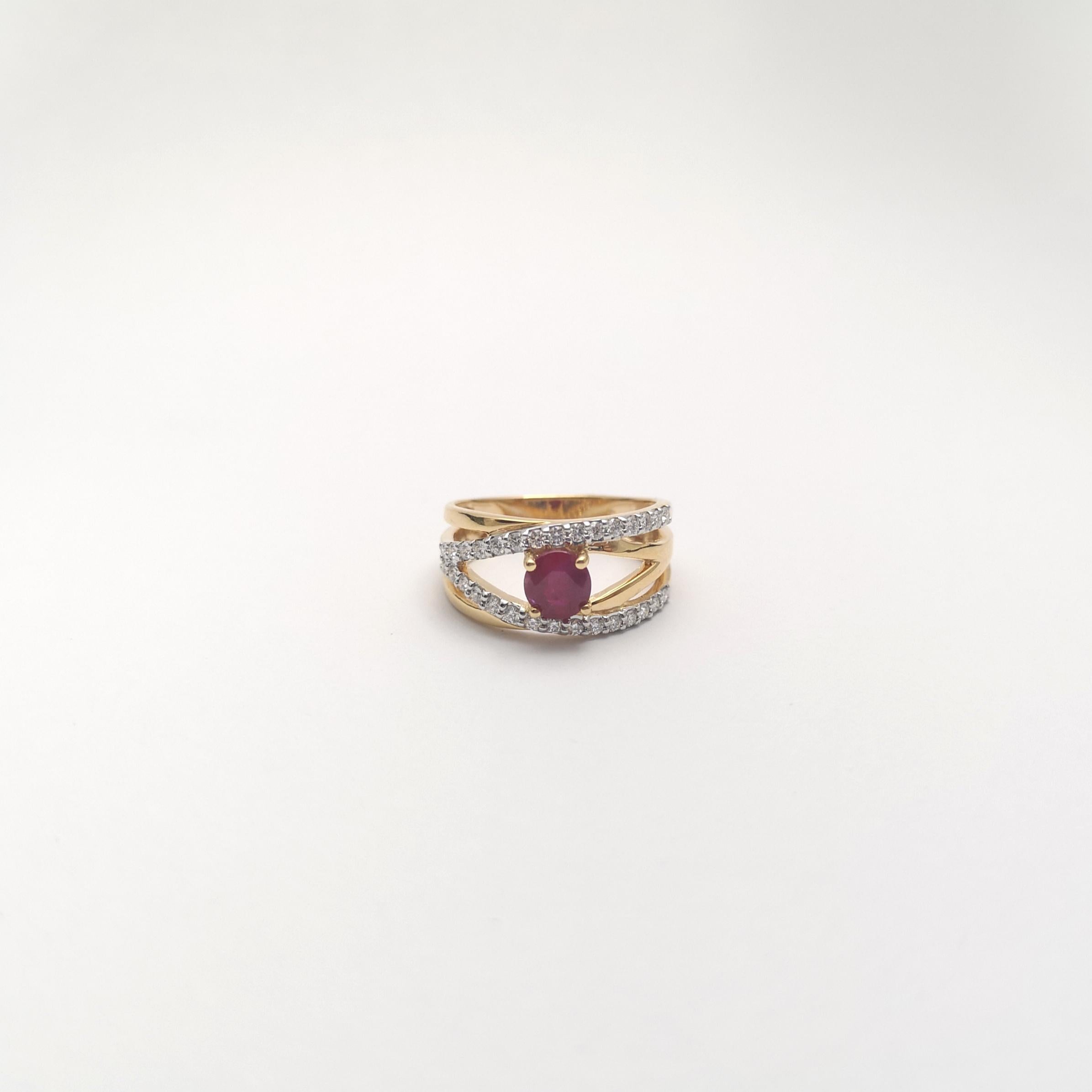 Rubin-Ring mit Diamanten in 18 Karat Gold gefasst im Angebot 3