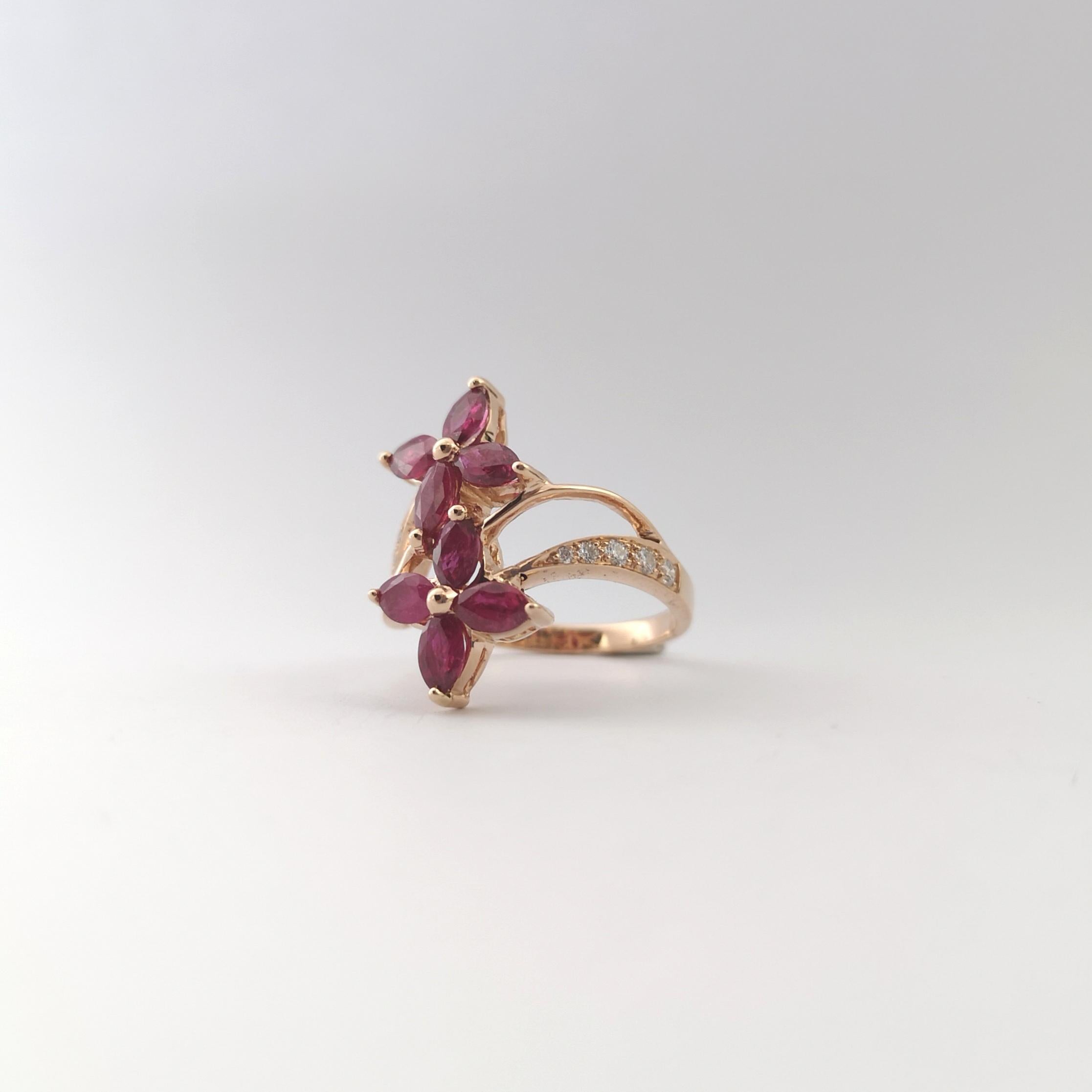 Rubin-Ring mit Diamanten in 18 Karat Roségold gefasst im Angebot 4