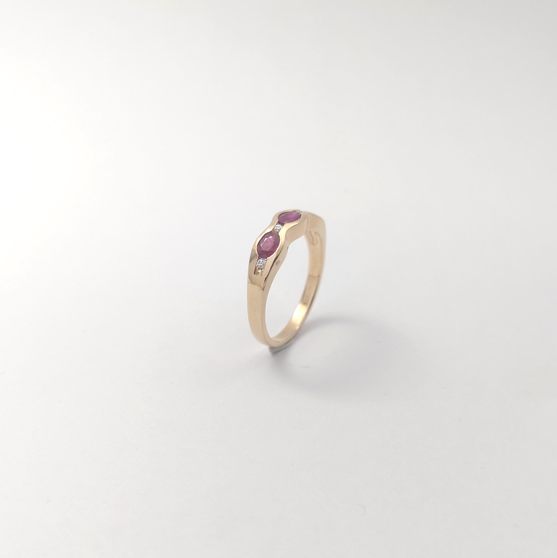Anillo de Rubí con Diamante engastado en Oro Rosa de 18K en venta 5