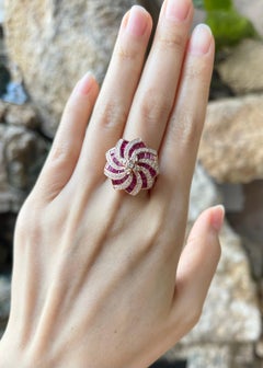 Ruby with Diamond Ring Set in 18k Rose Gold Settings
