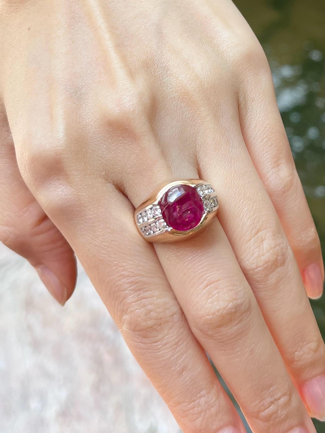 Anillo de Rubí de 3,41 quilates con Diamante de 0,92 quilates engastado en Oro Rosa de 18 quilates

Anchura:  1.0 cm 
Longitud: 1.3 cm
Tamaño del anillo: 55
Peso total: 10,54 gramos

