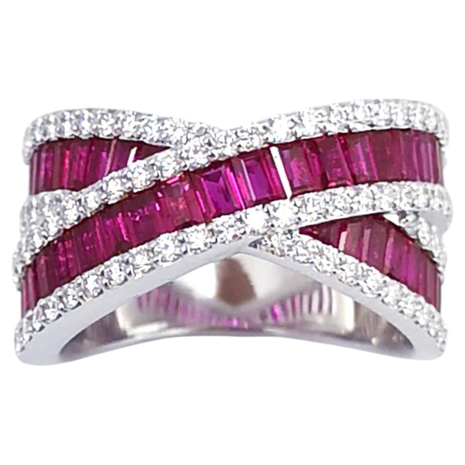 Rubin- und Diamantring aus 18 Karat Weißgold in Fassungen mit Diamanten