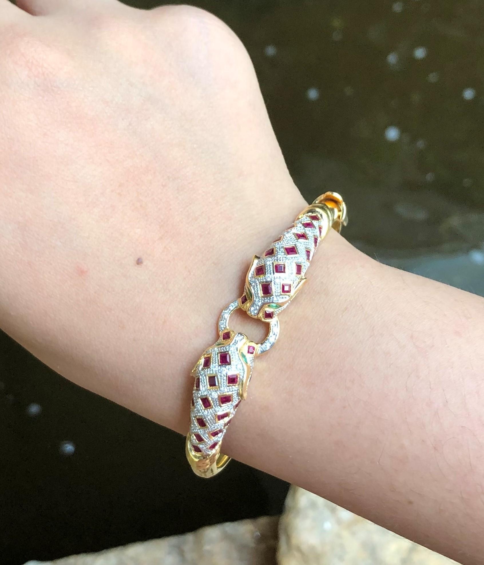 Contemporary Ruby with Emerald and Diamond Panther Bangle Set in 18 Karat Gold Settings For Sale