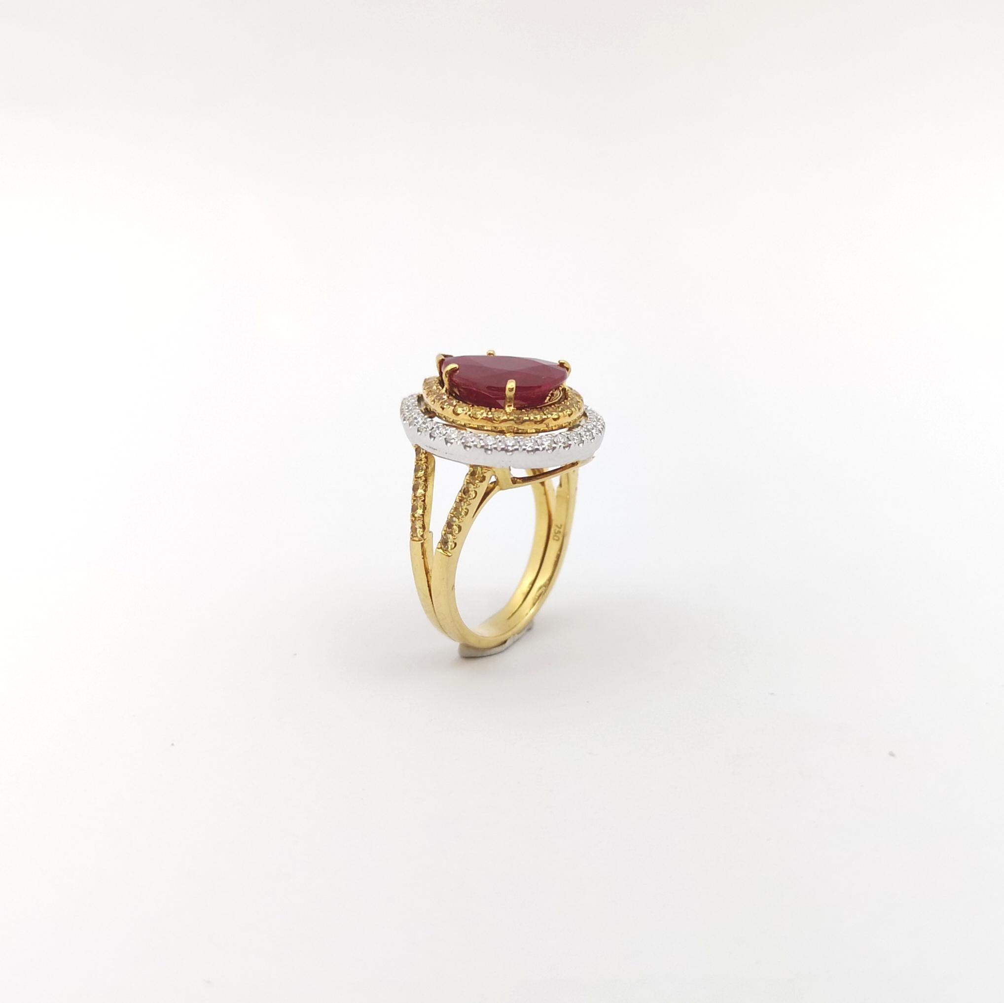 Ruby with Yellow Sapphire and Diamond Ring set in 18K Yellow/White Gold Settings For Sale 6