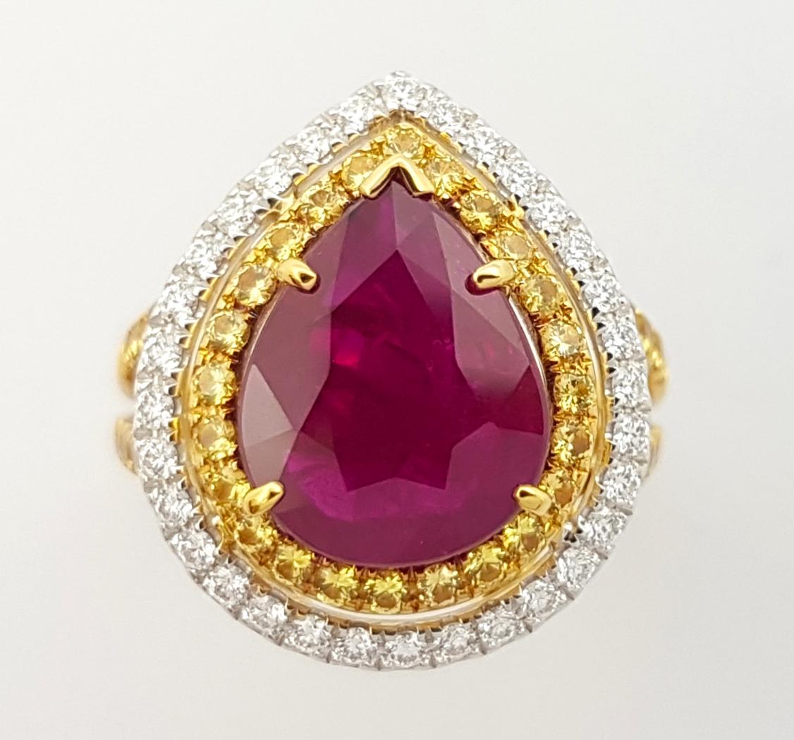 Ruby with Yellow Sapphire and Diamond Ring set in 18K Yellow/White Gold Settings For Sale 2