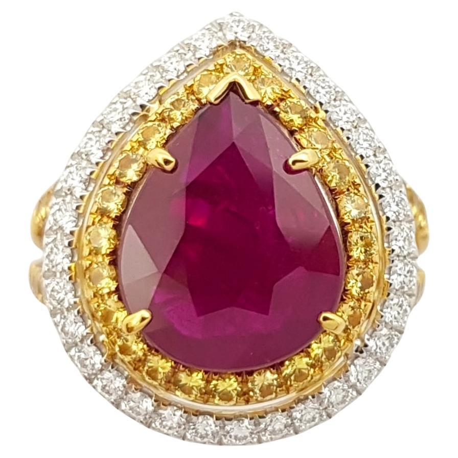 Ruby with Yellow Sapphire and Diamond Ring set in 18K Yellow/White Gold Settings For Sale