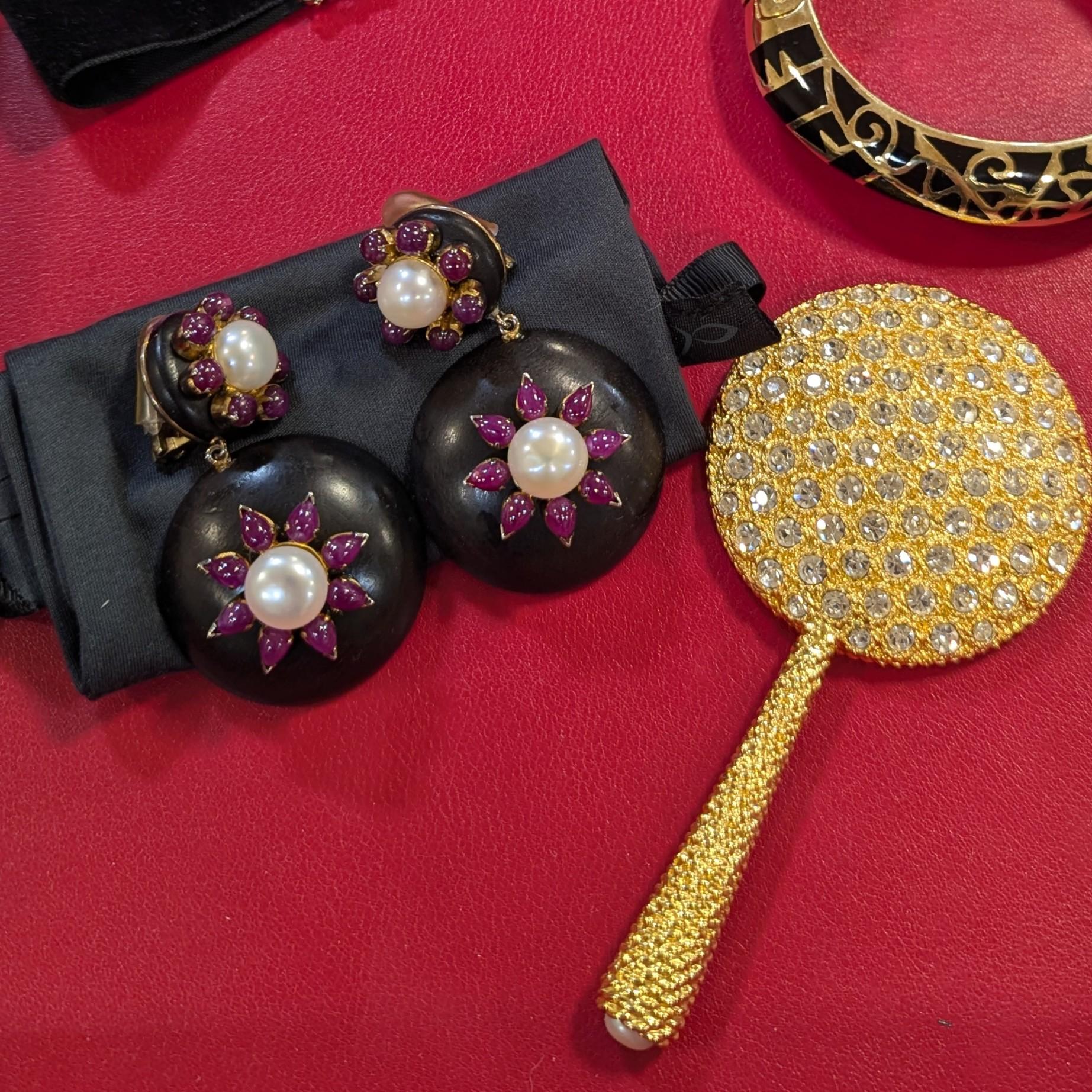Boucles d'oreilles clips en bois, rubis et perles d'eau douce Pour femmes en vente