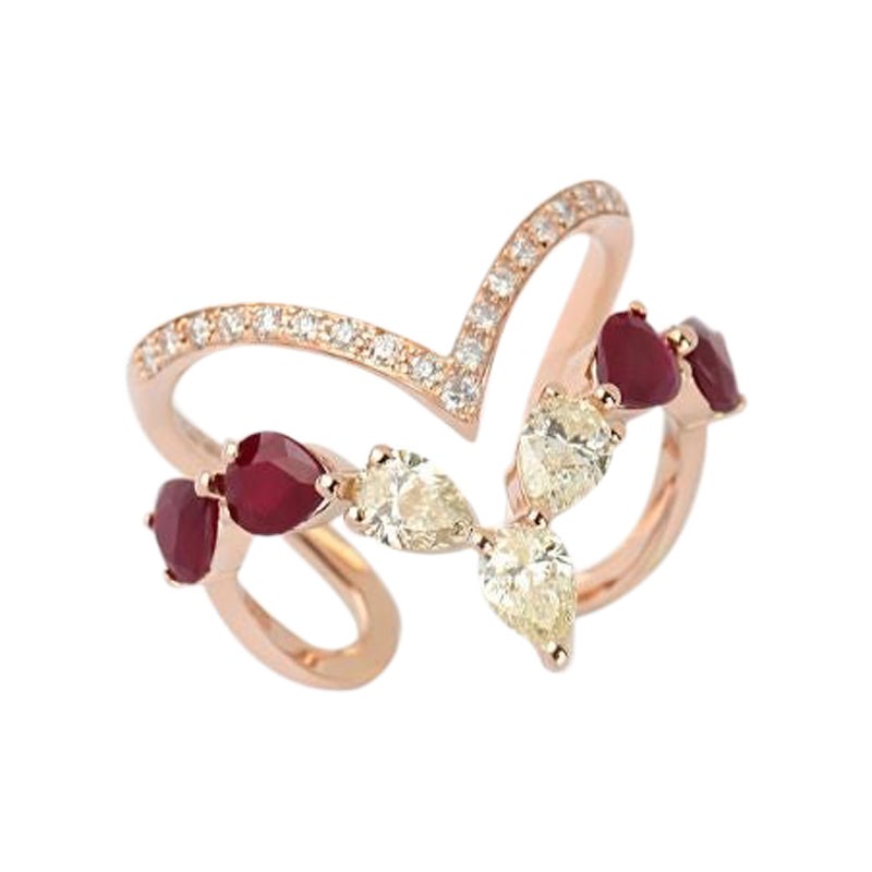 Bague en or jaune 18 carats avec rubis et diamants jaunes