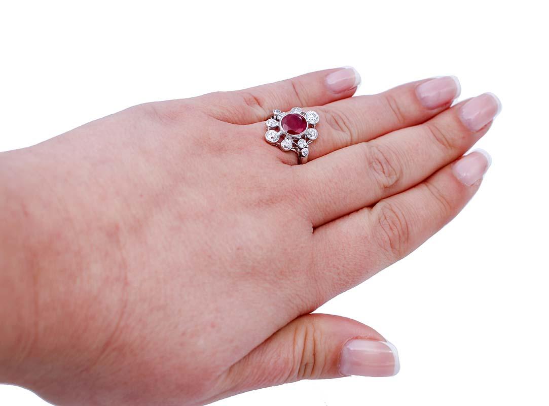 Ruby, Diamonds, 18 Karat White Gold In Good Condition In Marcianise, Marcianise (CE)