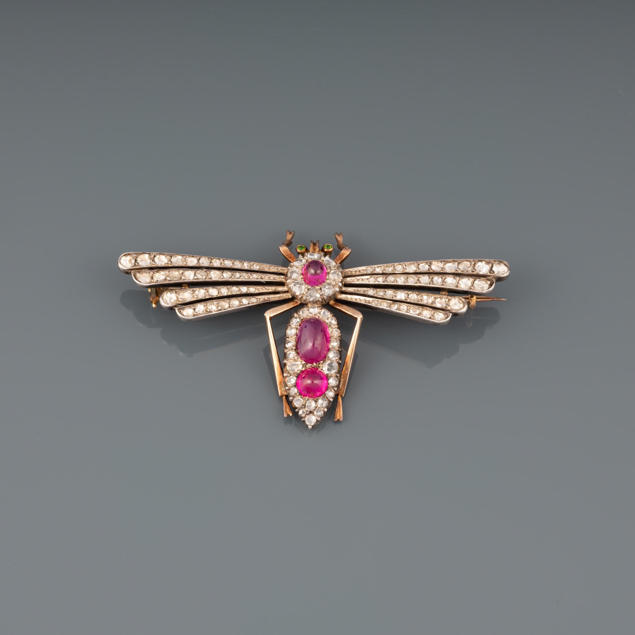 Rubys and Diamonds Antique French Dragonfly Brooch In Good Condition For Sale In Saint-Ouen, FR