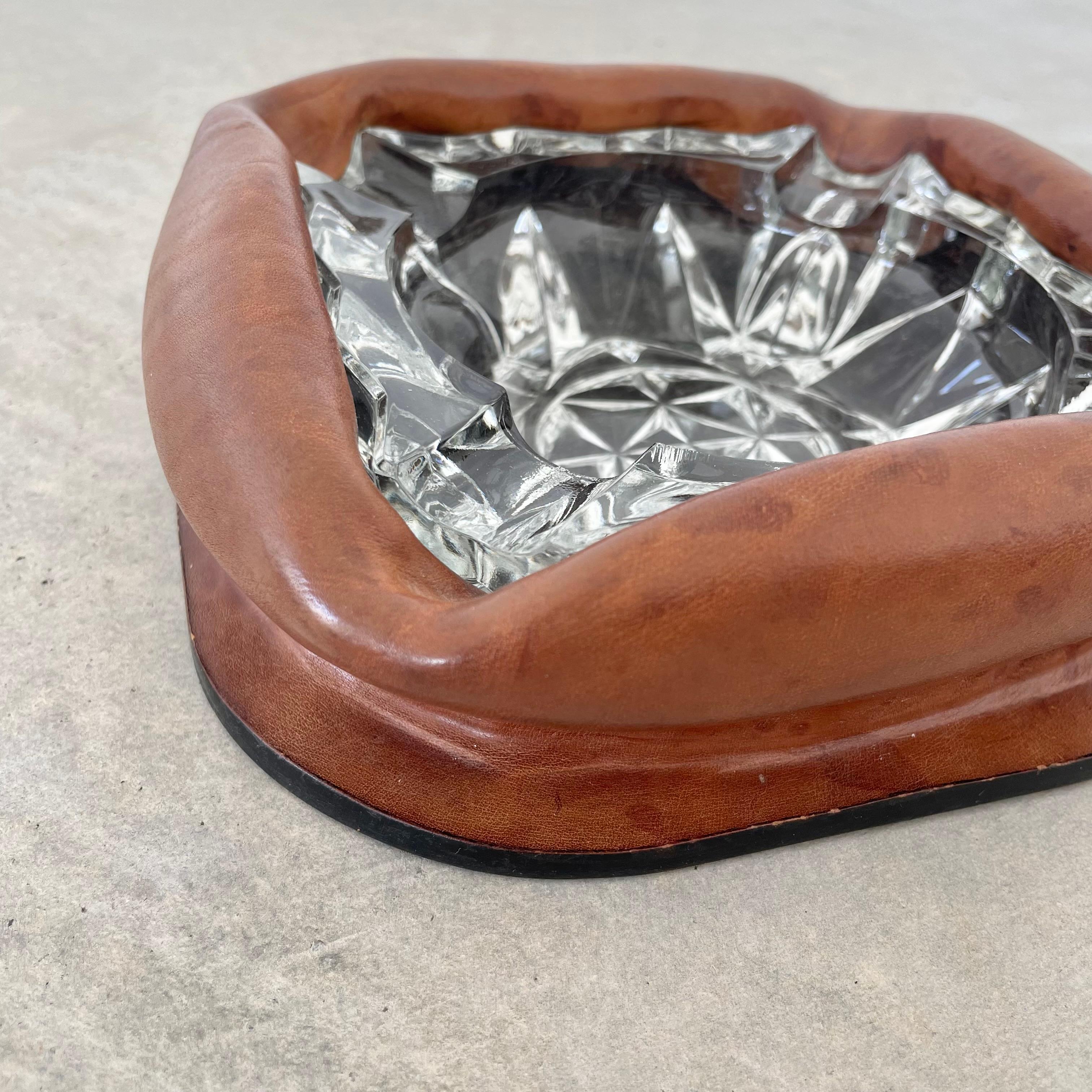 Ruched Leather and Glass Ashtray In Good Condition For Sale In Los Angeles, CA
