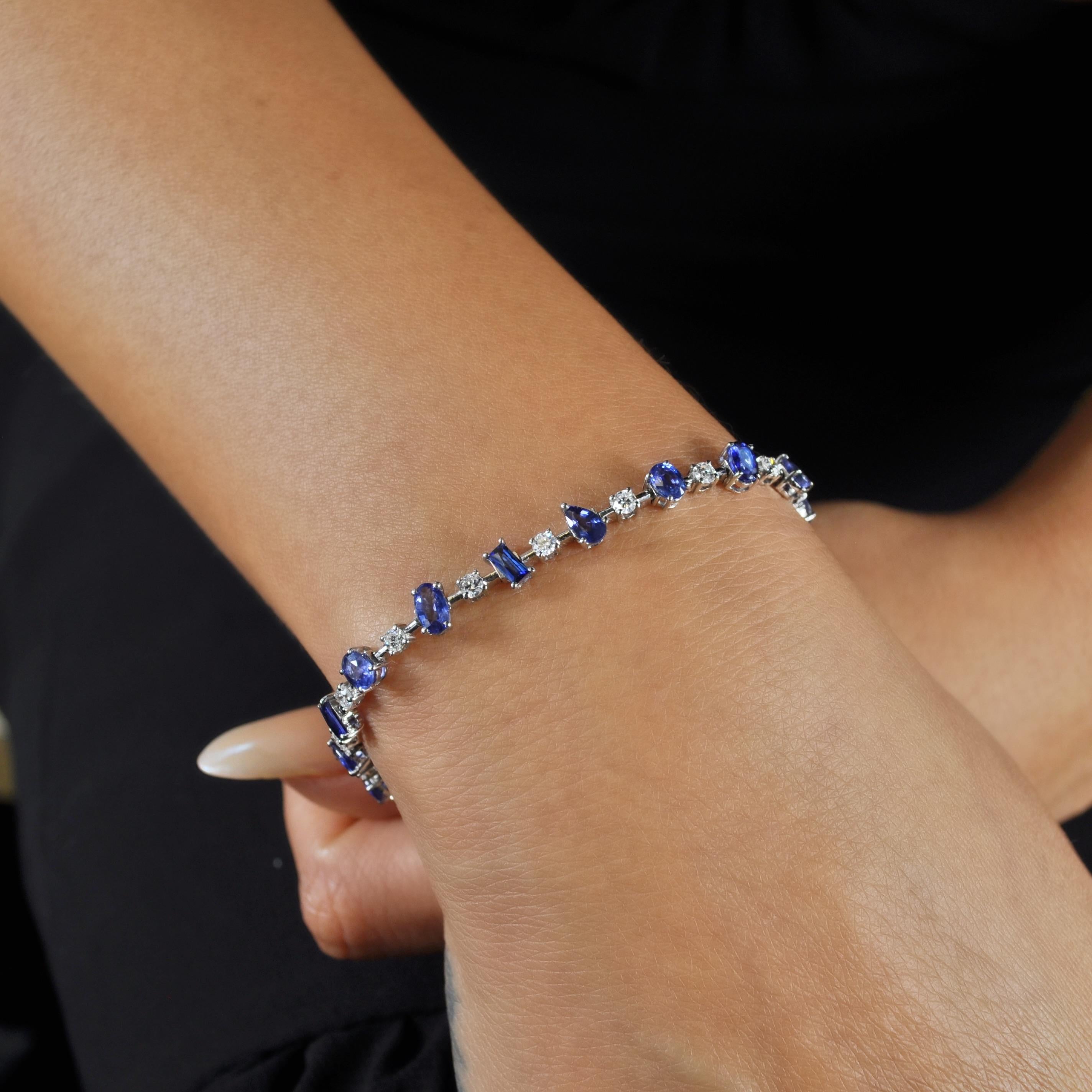 Contemporary RUCHI Blue Sapphire and Diamond White Gold Knife-Edge Bracelet