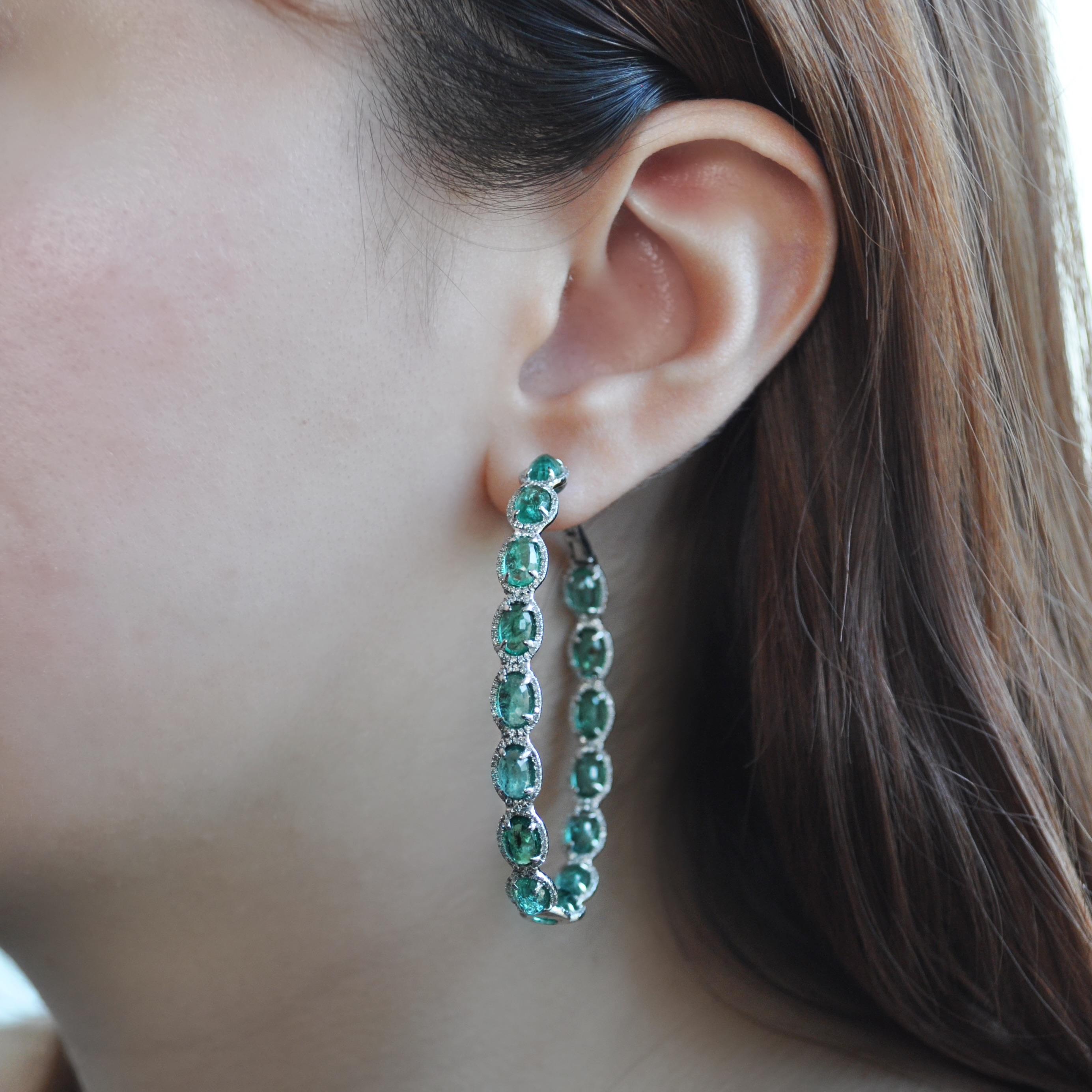 RUCHI Colombian Emerald and Diamond Pavé White Gold Hoop In New Condition For Sale In New York, NY