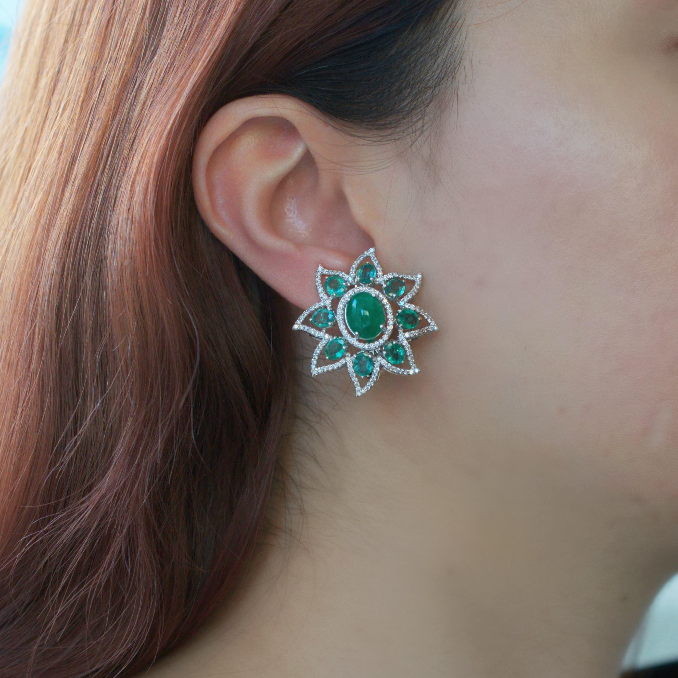 RUCHI Emerald Cabochon & Diamond White Gold Flower Clip-On Stud Earrings In New Condition For Sale In New York, NY
