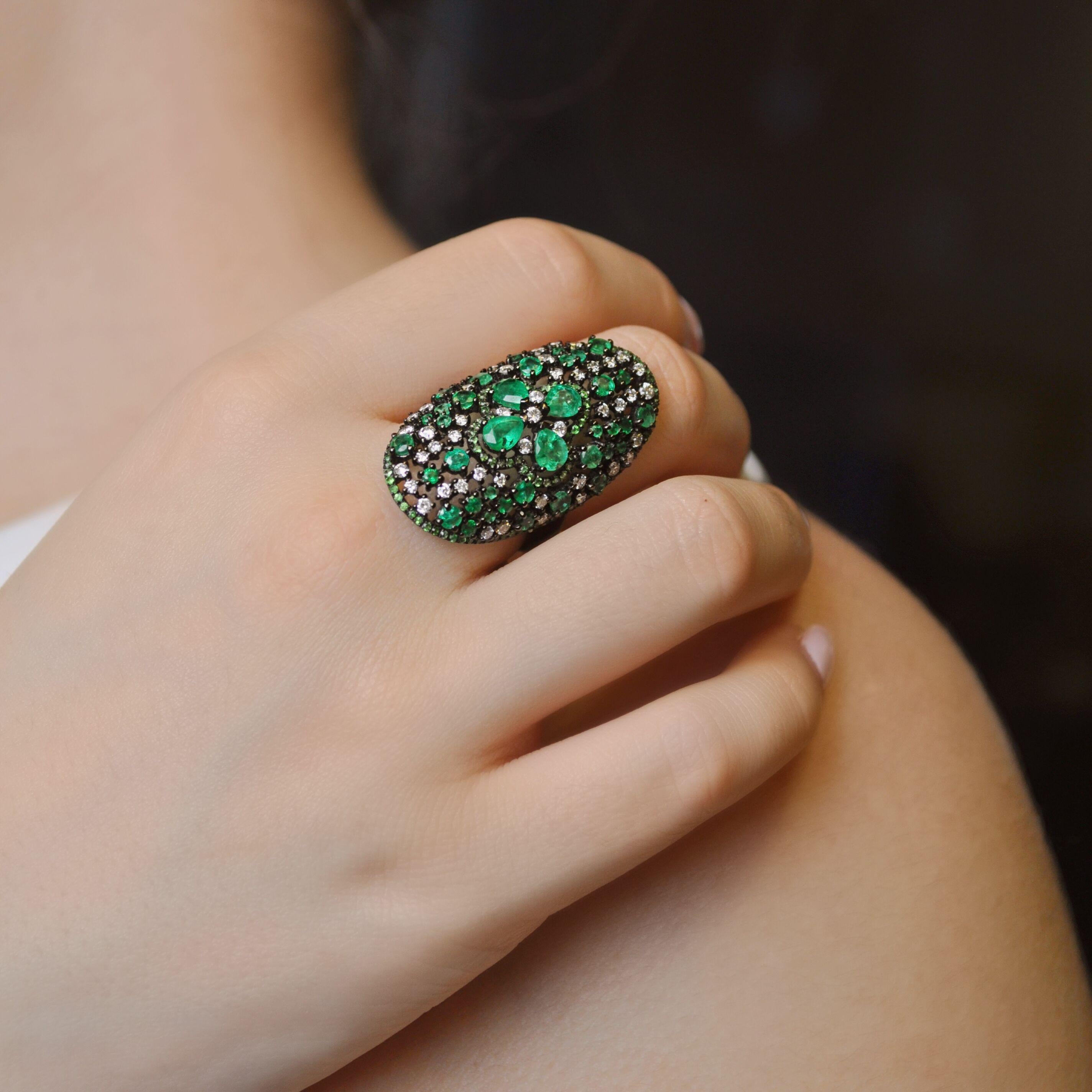 RUCHI Emerald and Green Garnet Cluster Black Rhodium Gold Oval Cocktail Ring In New Condition For Sale In New York, NY