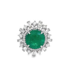 RUCHI Emerald with Mixed-Shape Diamond White Gold Cocktail Ring