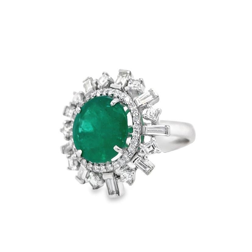 Round Cut RUCHI Emerald with Mixed-Shape Diamond White Gold Cocktail Ring For Sale