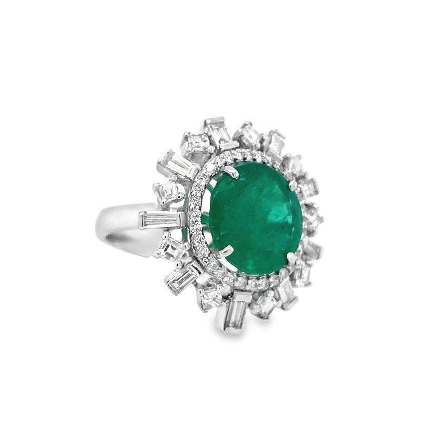 RUCHI Emerald with Mixed-Shape Diamond White Gold Cocktail Ring In New Condition For Sale In New York, NY