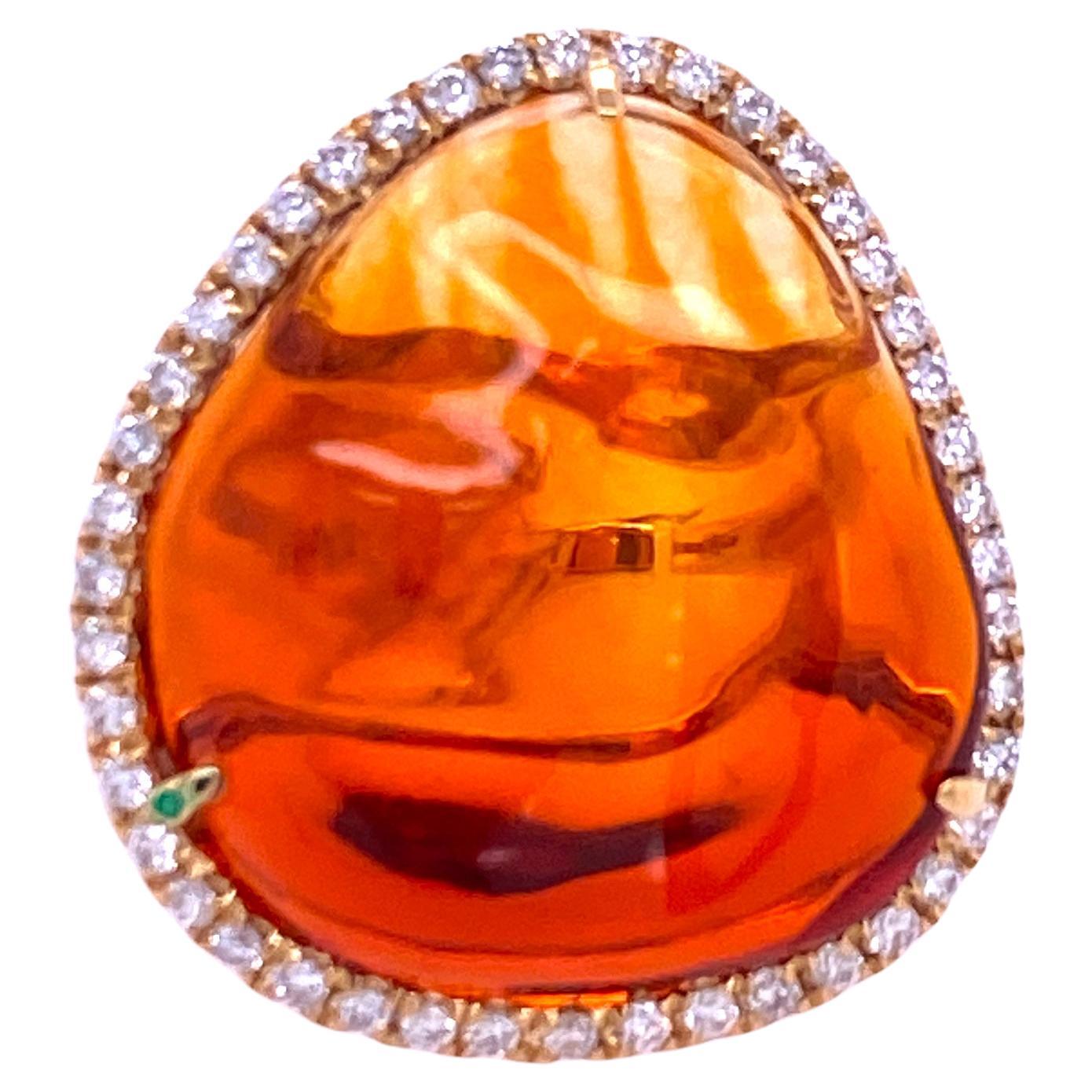 RUCHI Cocktailring aus Gelbgold mit Feueropal und Diamant im Angebot