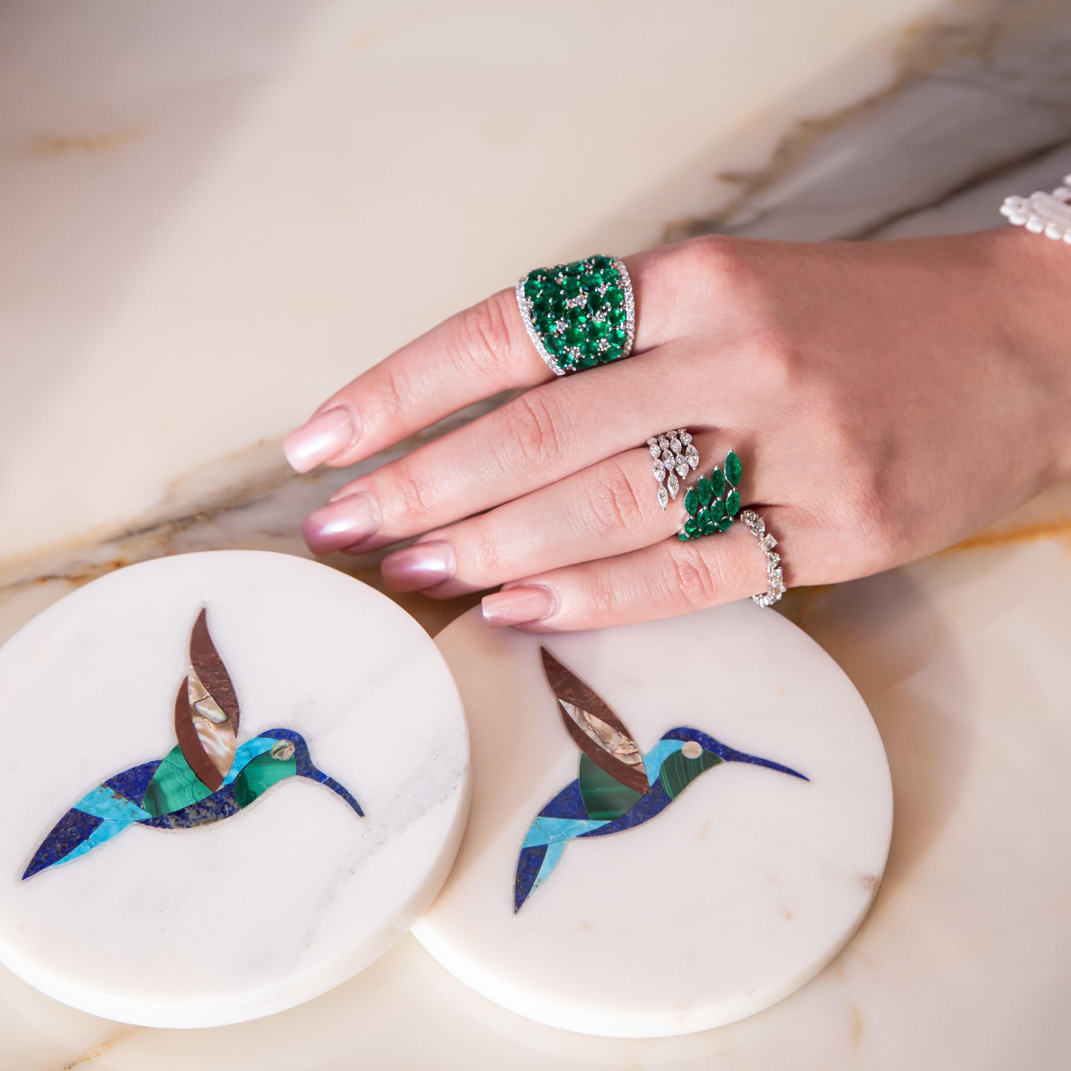 Taglio misto Sottobicchieri in marmo RUCHI con intarsio di colibrì in pietra semipreziosa in vendita