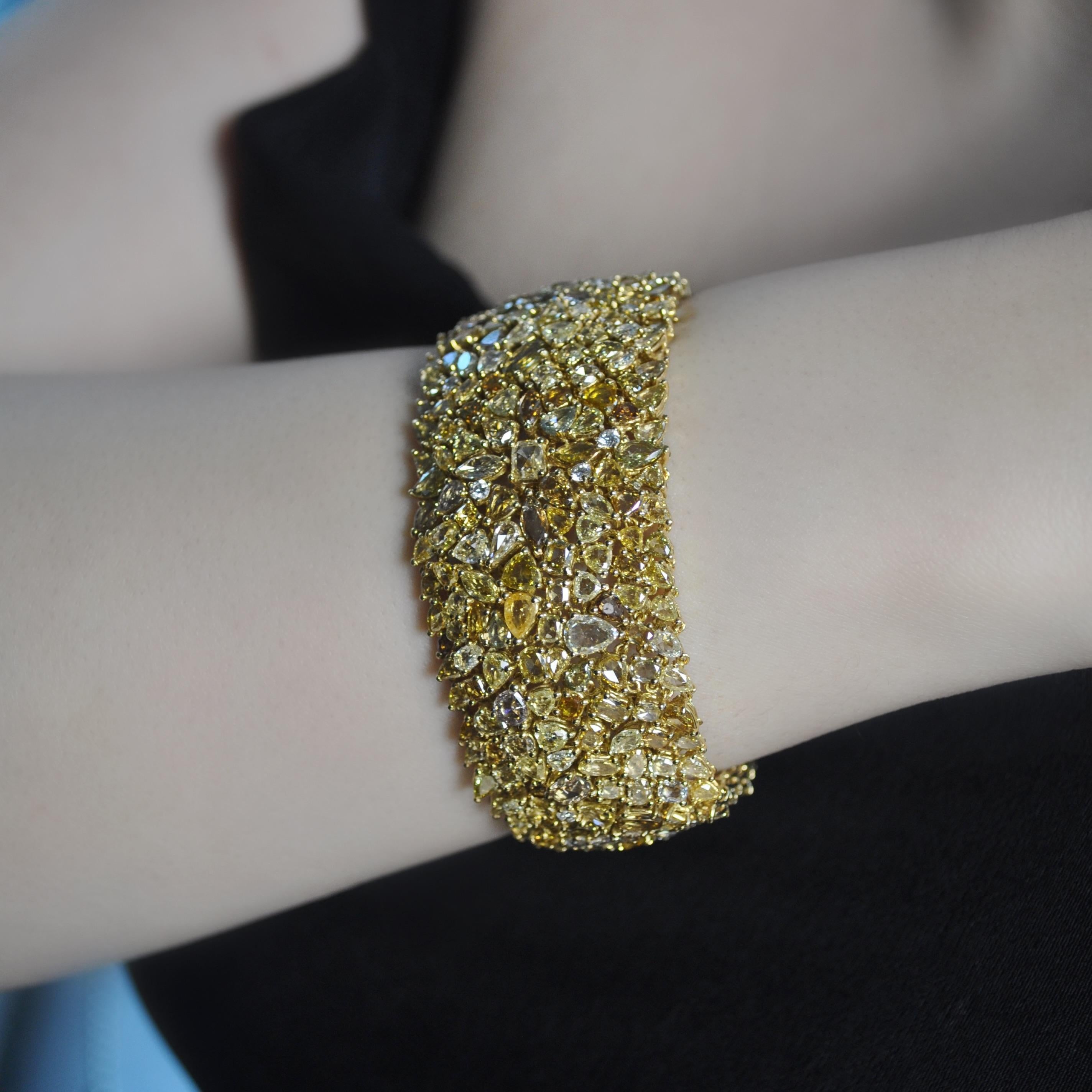 RUCHI Mixed-Shape Fancy Yellow Diamond Yellow Gold Statement Wide Bracelet In New Condition For Sale In New York, NY