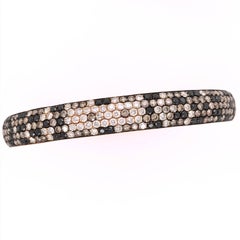 RUCHI Schwarzer, brauner und weißer Diamant-Pavé-Armreif aus Roségold