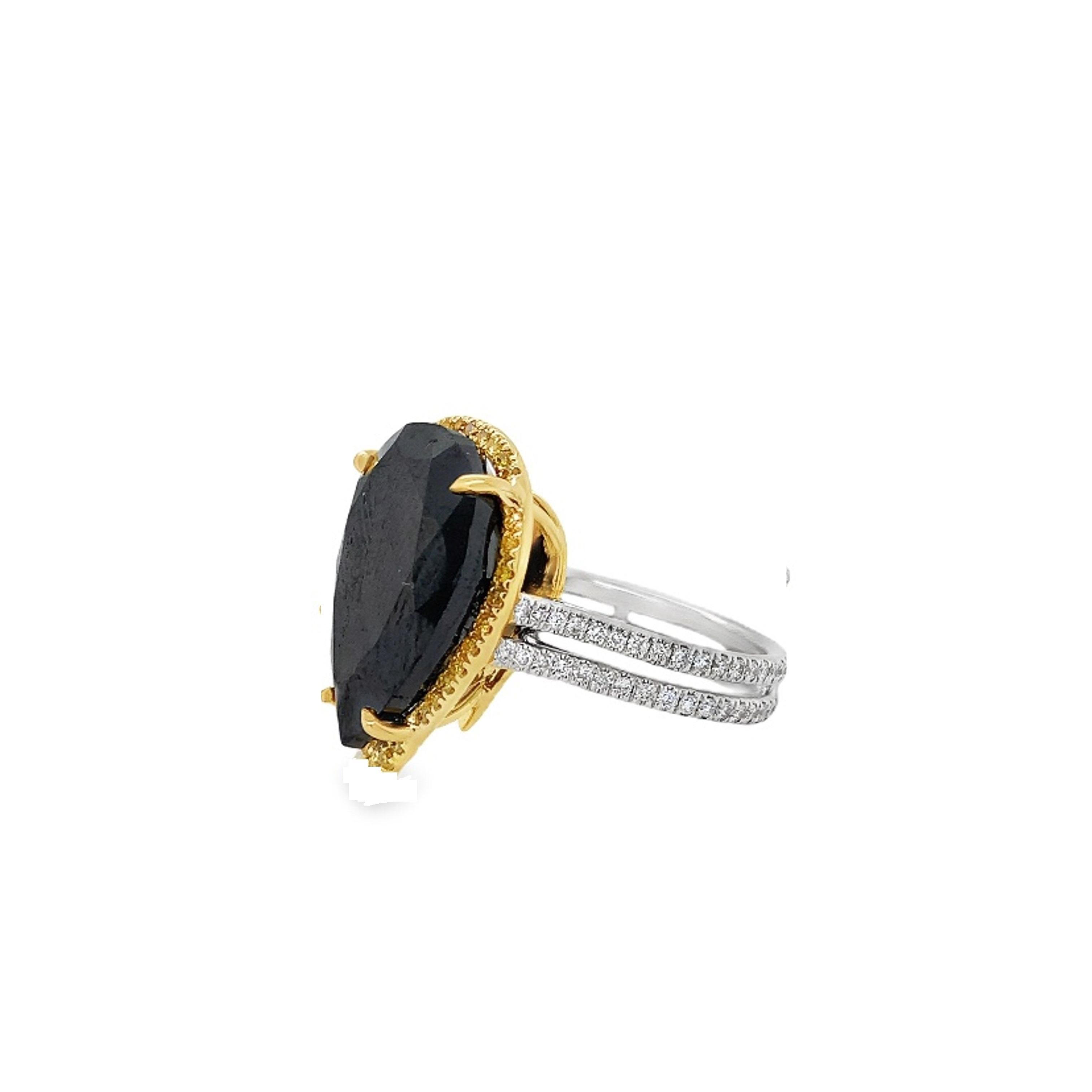Taille mixte Ruchi New York Bague en diamant noir, diamant jaune et diamant blanc en vente