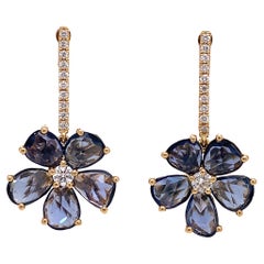 RUCHI Boucles d'oreilles florales en or jaune avec saphir bleu et diamants