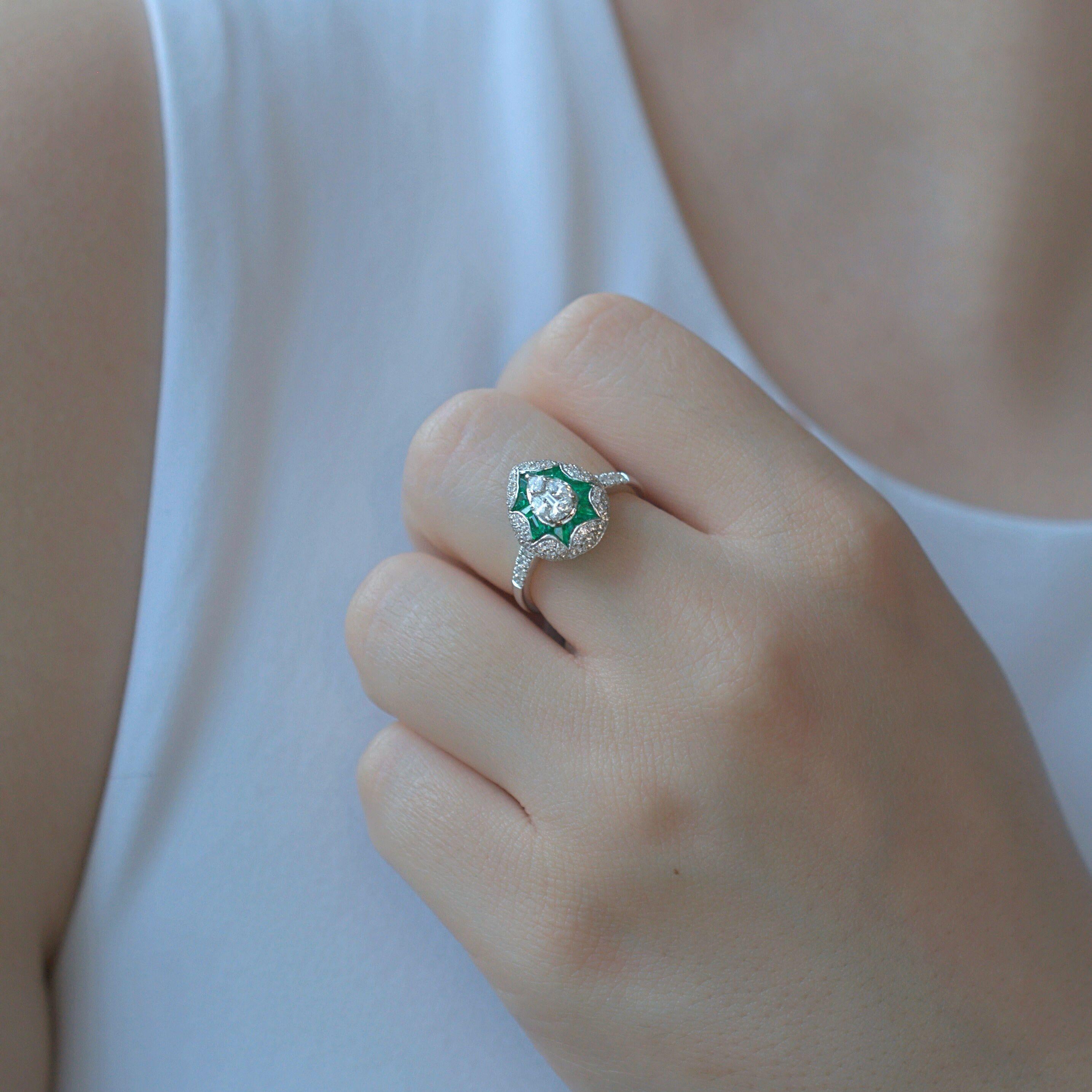 Contemporary RUCHI Pavé Diamond and Emerald White Gold Teardrop Ring For Sale