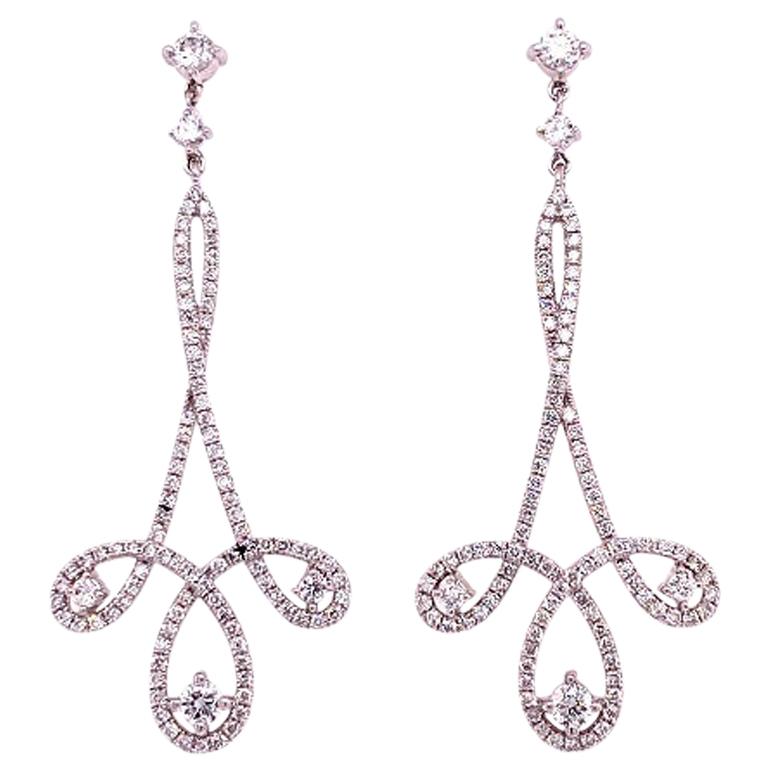 RUCHI Boucles d'oreilles chandelier en or blanc et diamants Brilliante