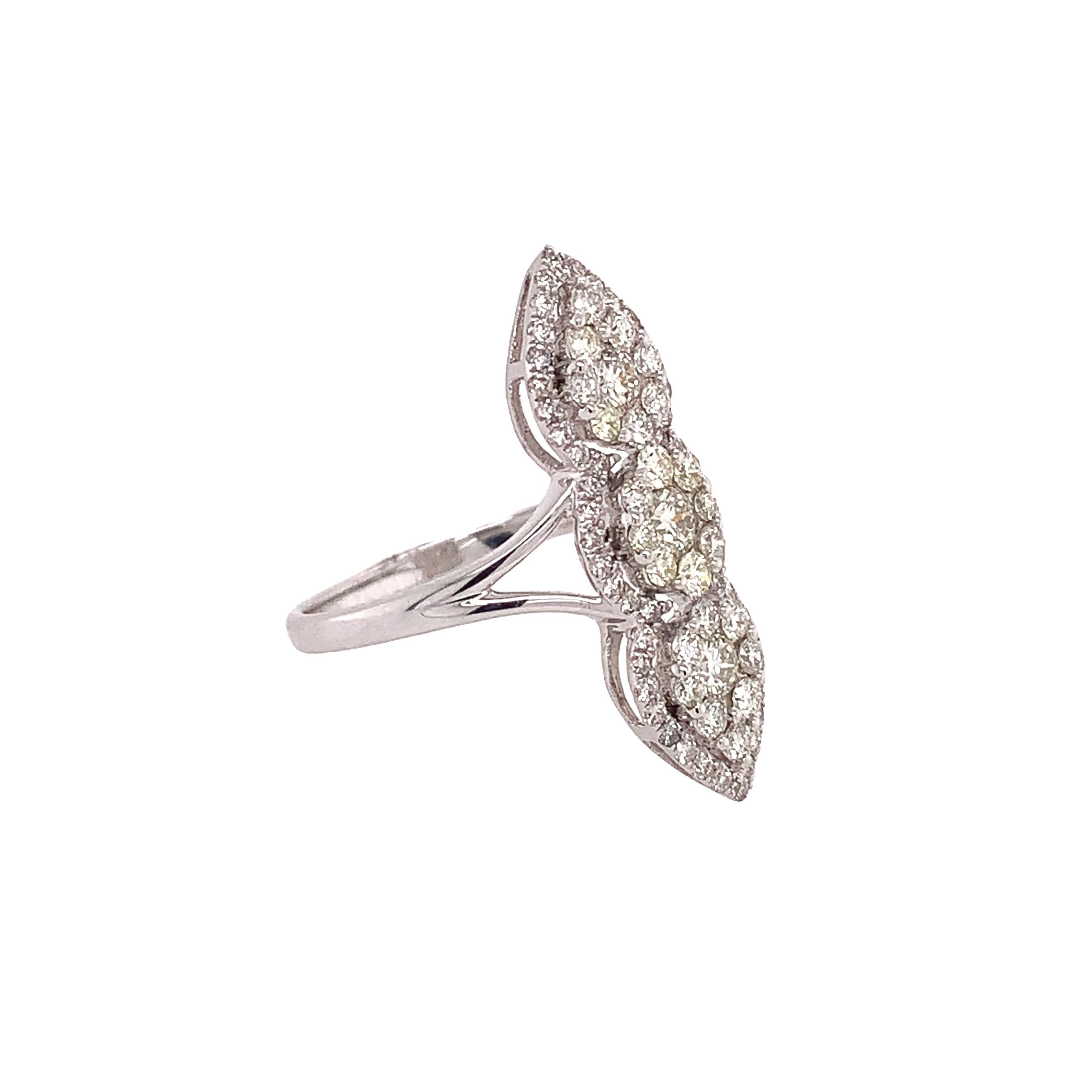Diamond: 0.91ct total weight.
All diamonds are G-H/SI stones.
