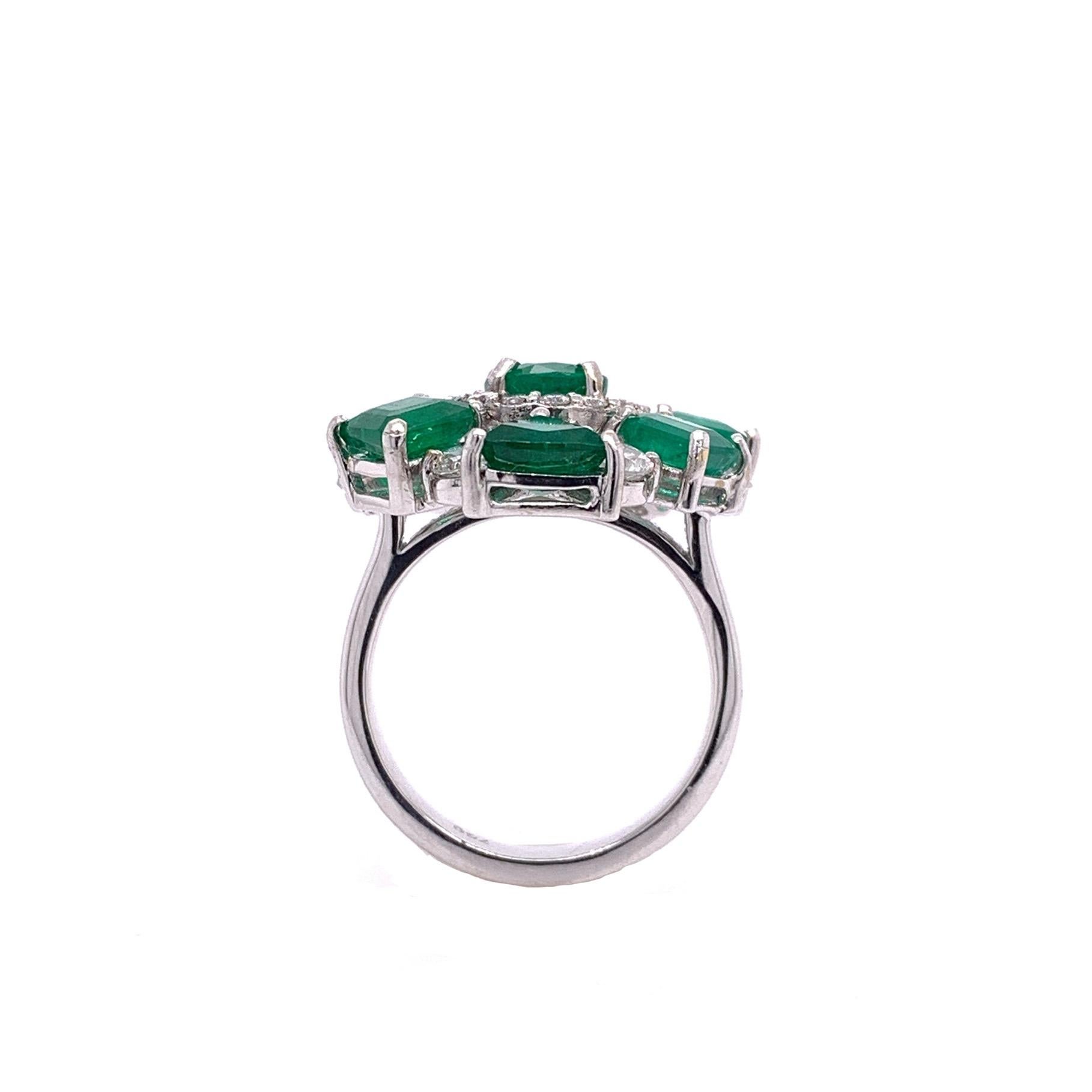 Contemporary RUCHI Colombian Emerald and Rose-Cut Diamond White Gold Cocktail Ring For Sale